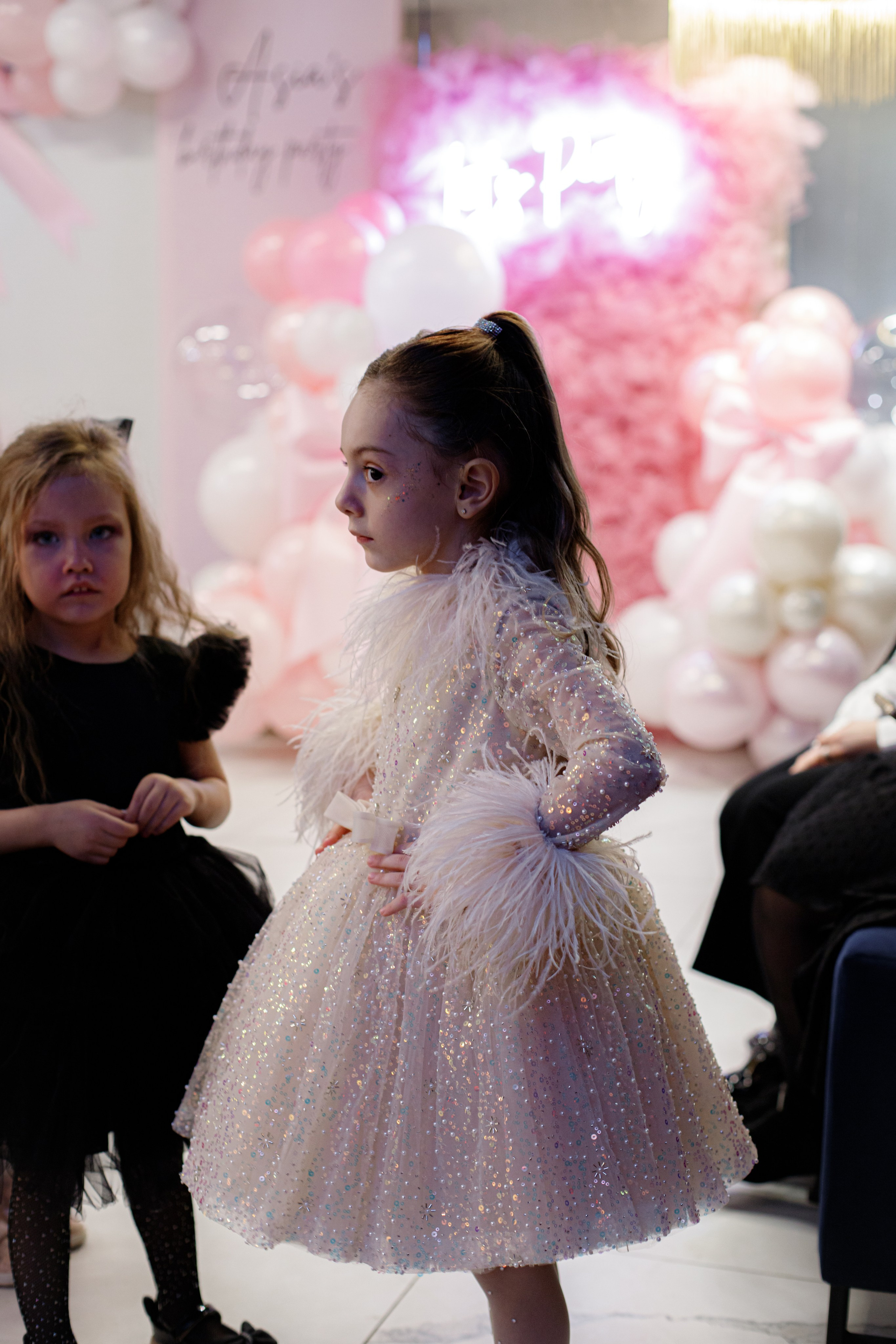 ASIA'S BIRTHDAY PARTY. Photokarish