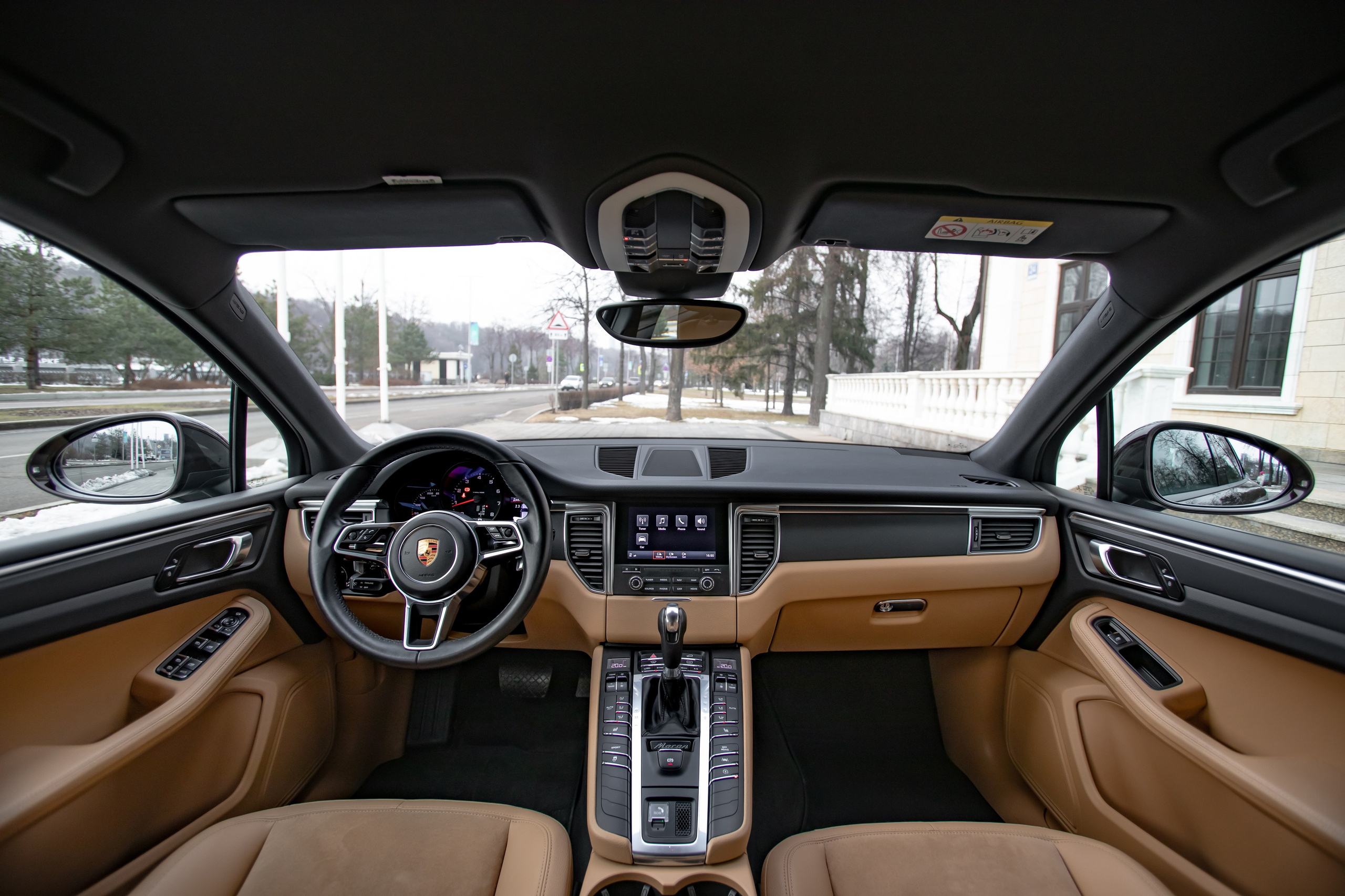 Porsche Macan. Автомобильный фотограф в Москве Андрей Емельянов