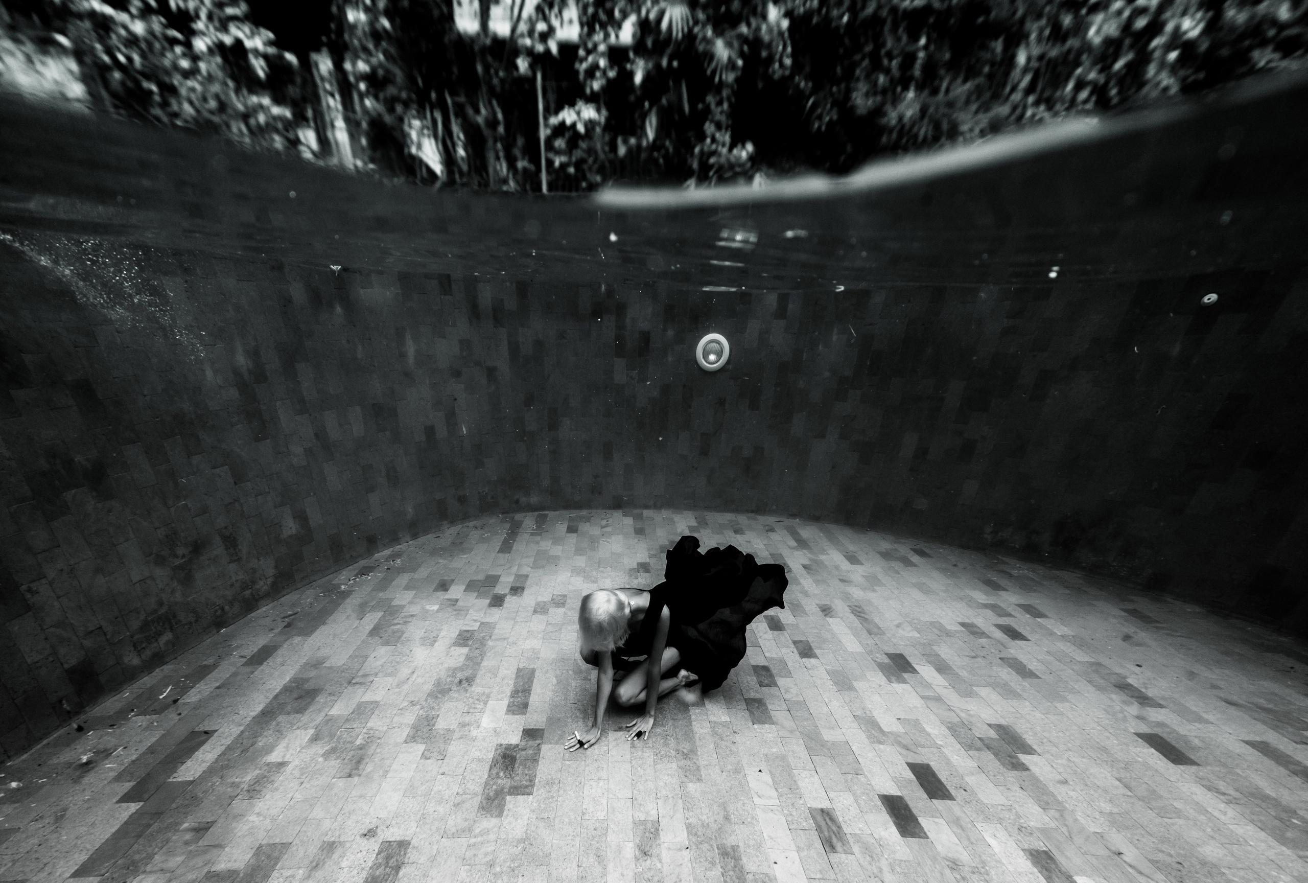 Фотосесии в Бассейне 18+. Лайфстайл Фотограф и Профессиональный Водный Фотограф в Москве