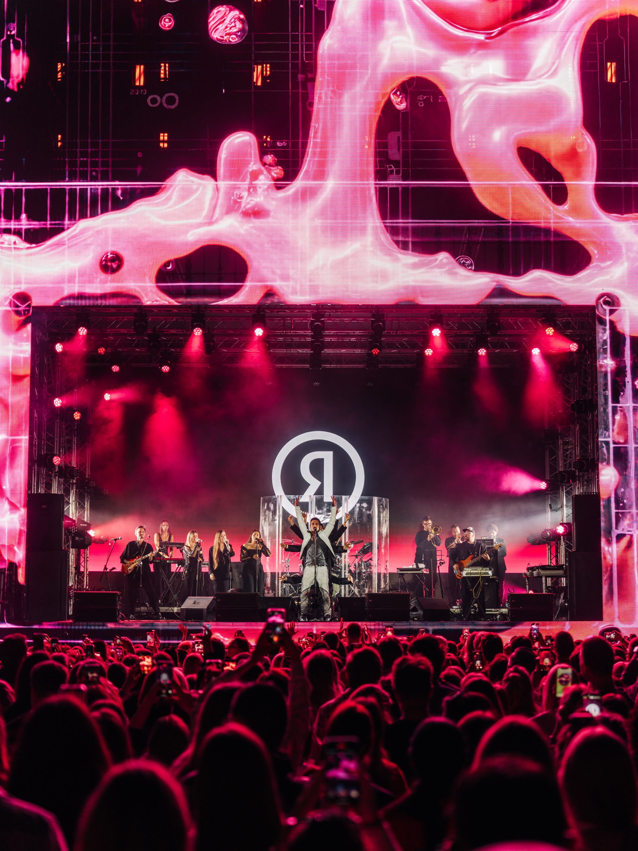 YANDEX ECOM STAGE, FORMATE. @tomrus: Рустам Шагиморданов — фотограф