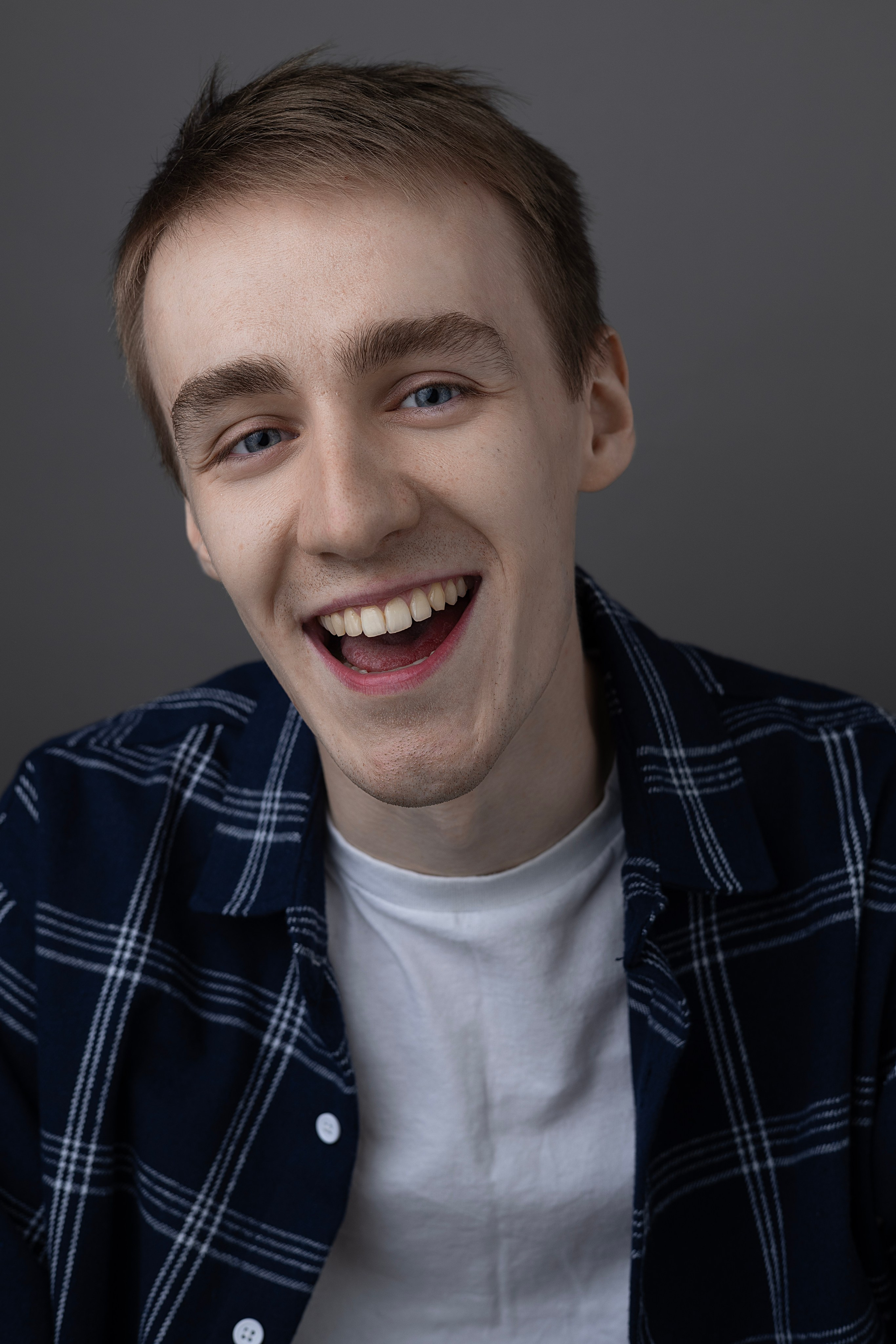 Искусственный свет. Актёрское портфолио Москва|Владислав Солдатенков