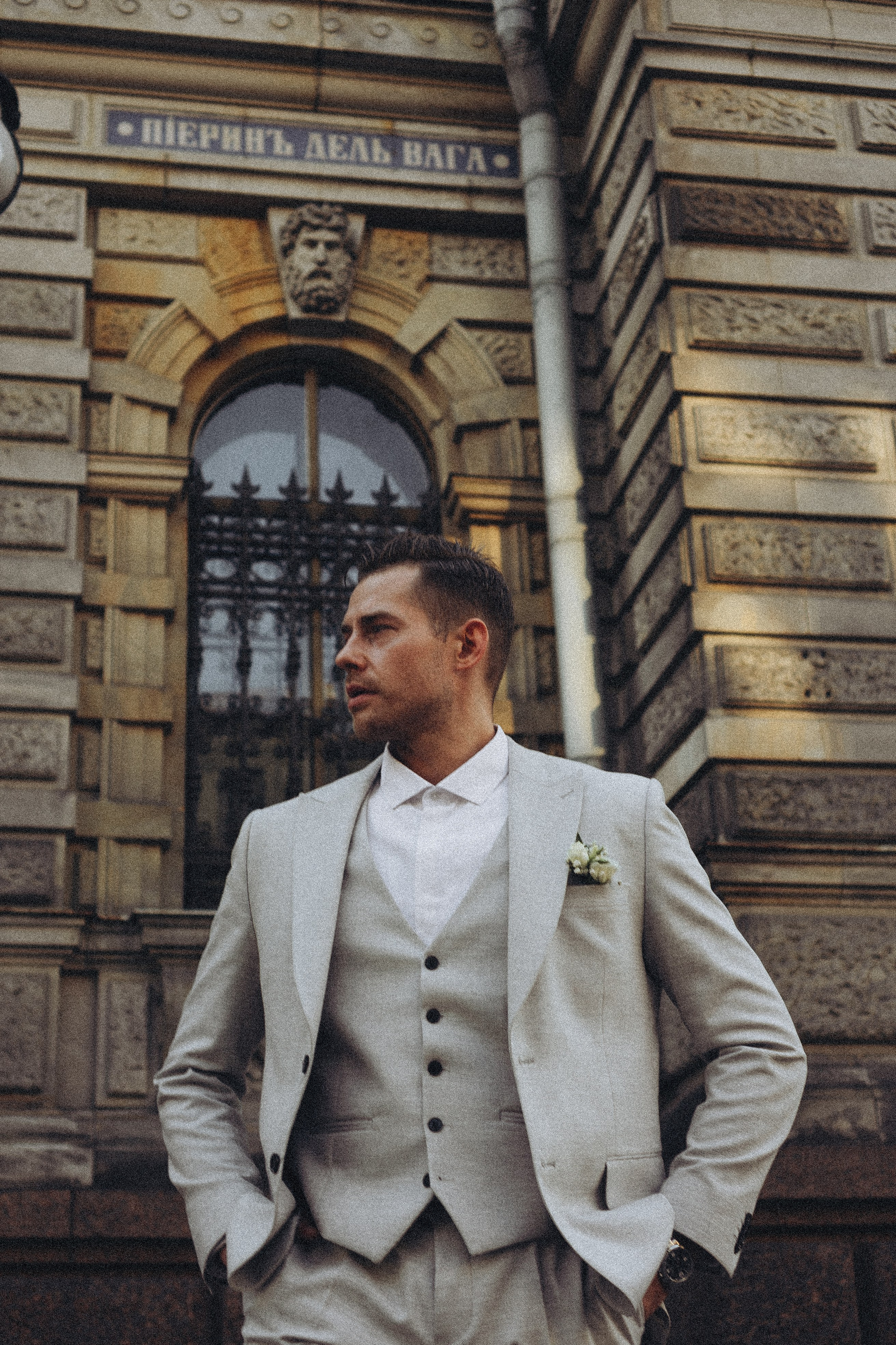 Свадебная сьемка у академии Штиглица. Профессиональный фотограф, Санкт-Петербург — Виктория Богомолова