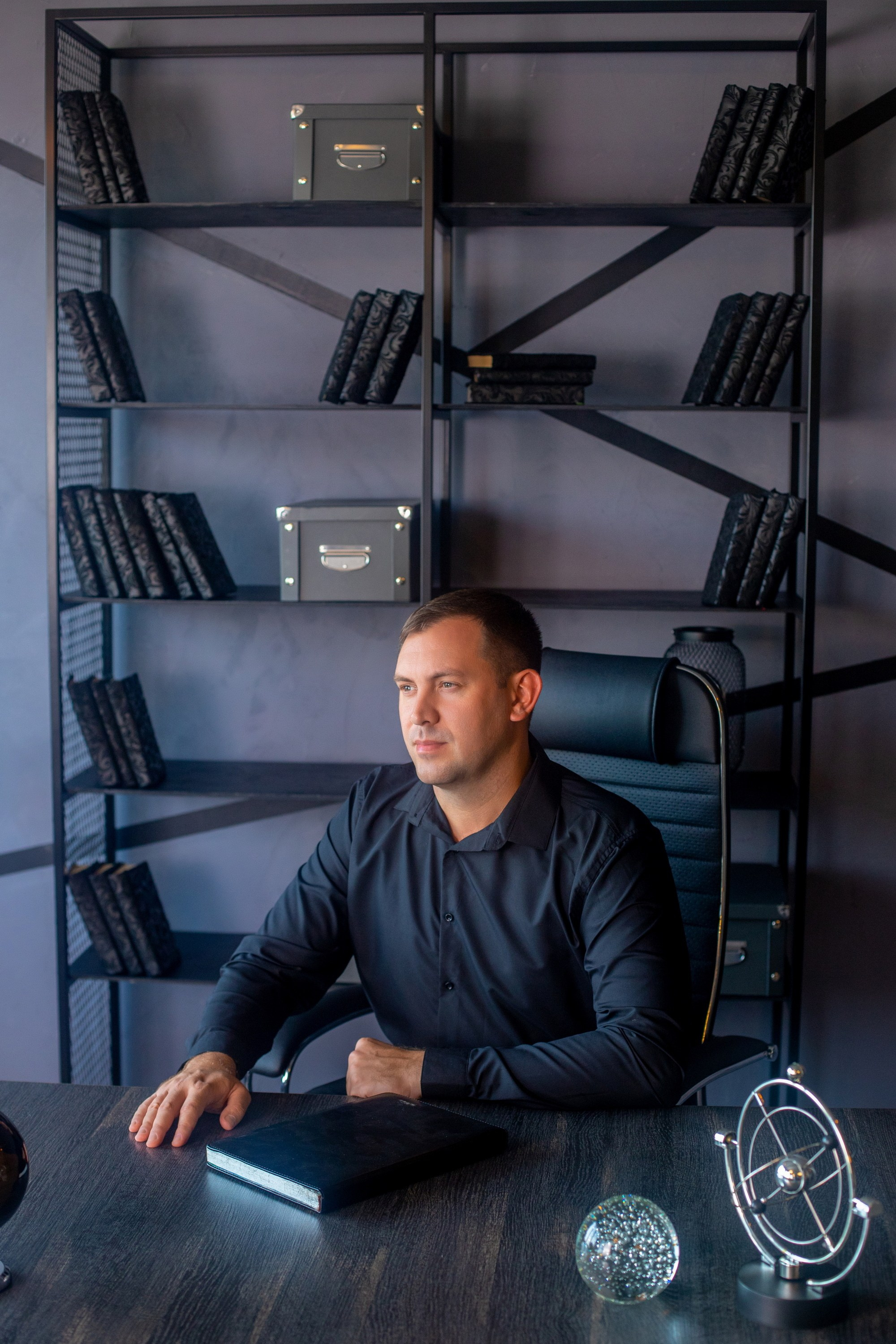 Бизнес портрет фотограф. Фотограф видеограф Иркутск фото видео студия Алексея Марамзина