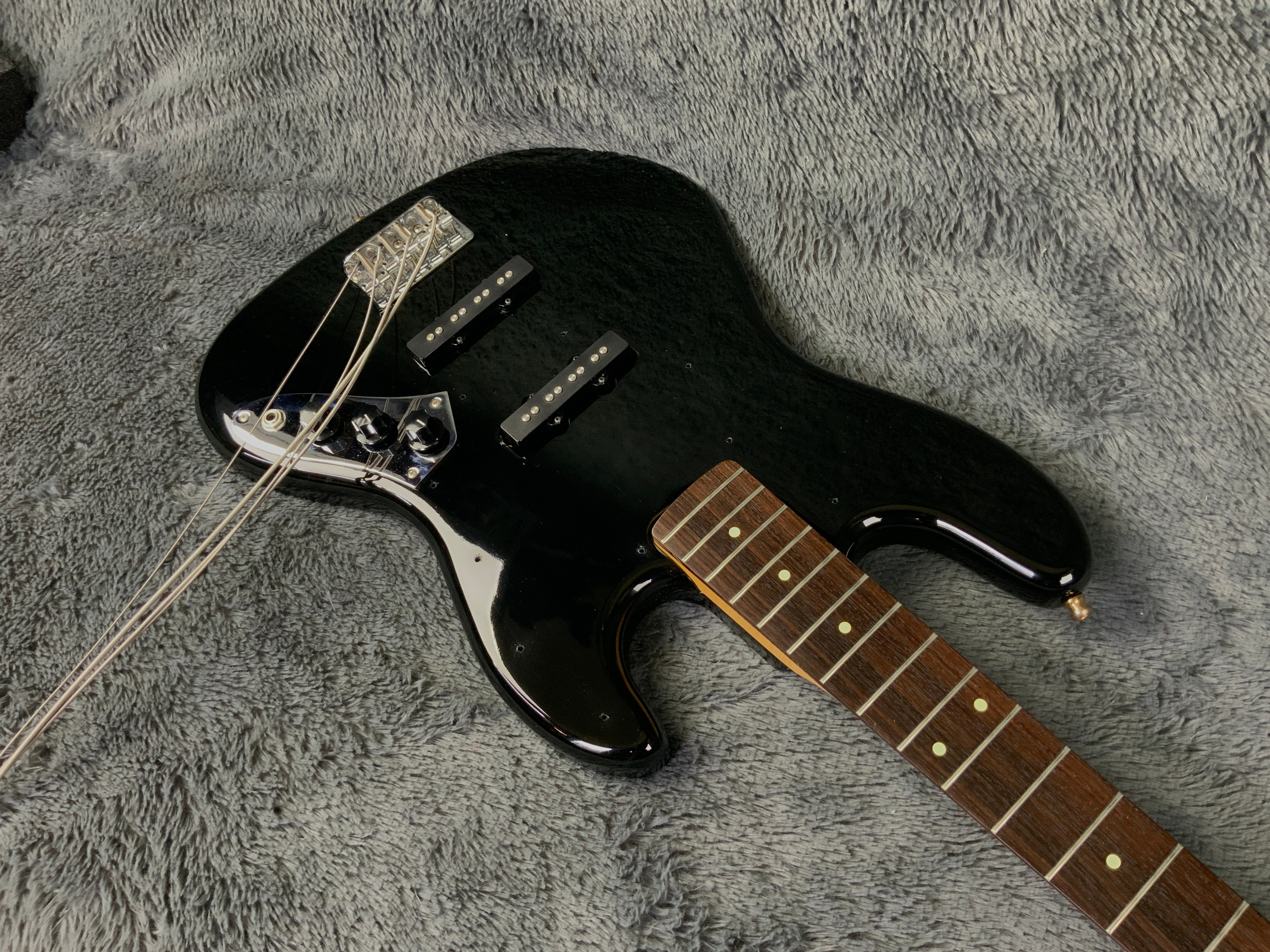 Grass Roots Jazz Bass