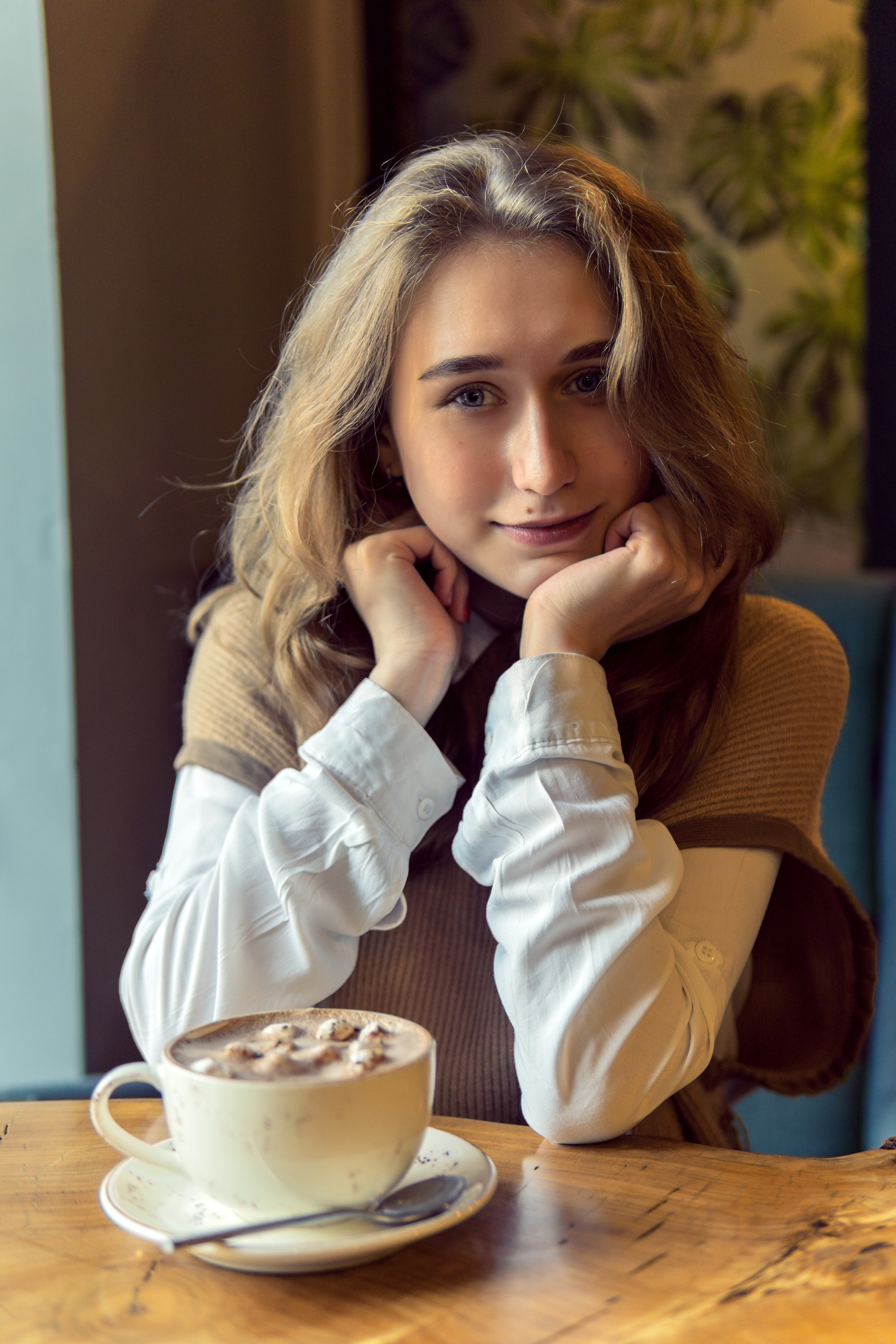 Полина в осеннем парке. Портретный, репортажный и свадебный фотограф в Екатеринбурге Денис Южаков