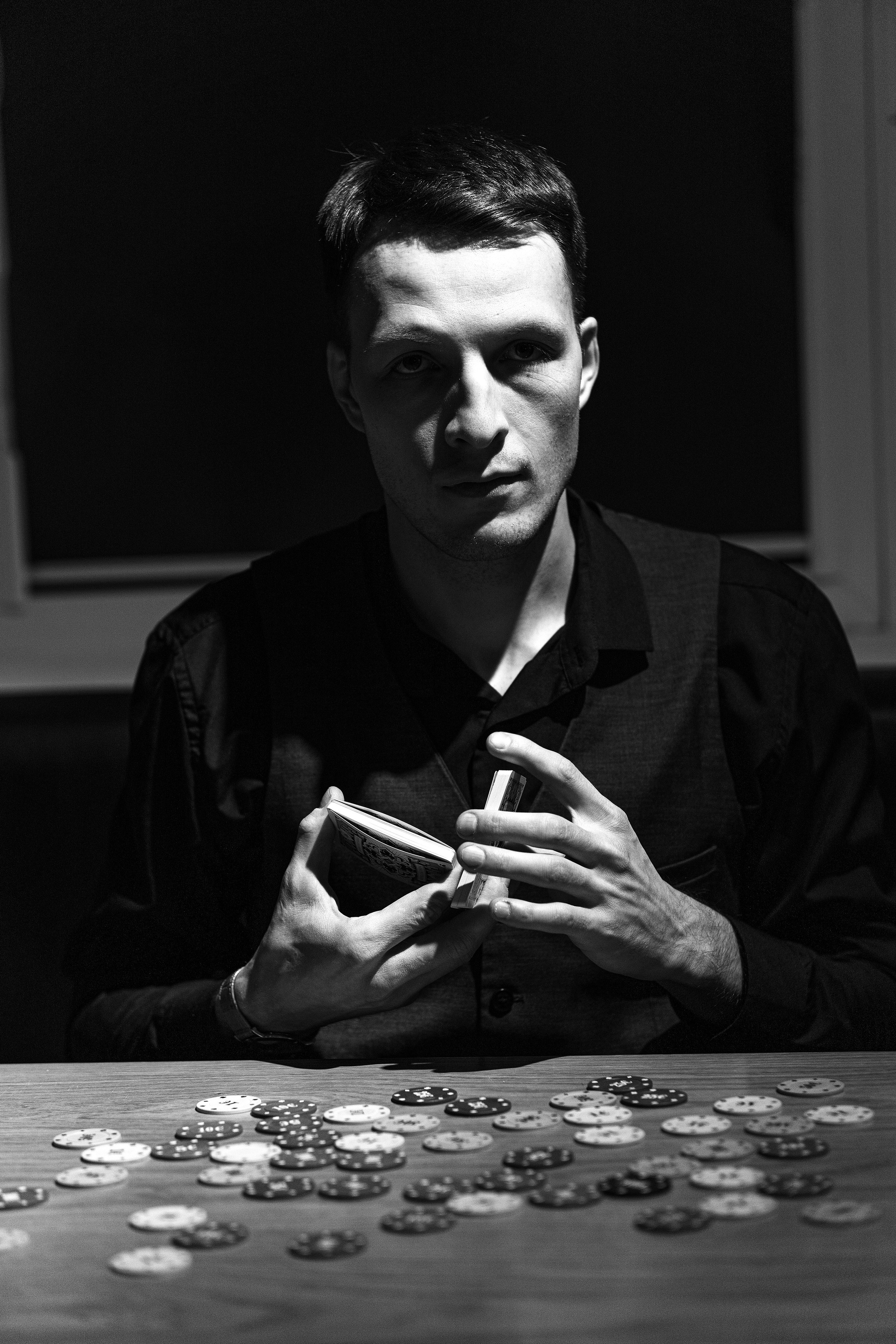 Кирилл и покер. Портретный, репортажный и свадебный фотограф в Екатеринбурге Денис Южаков