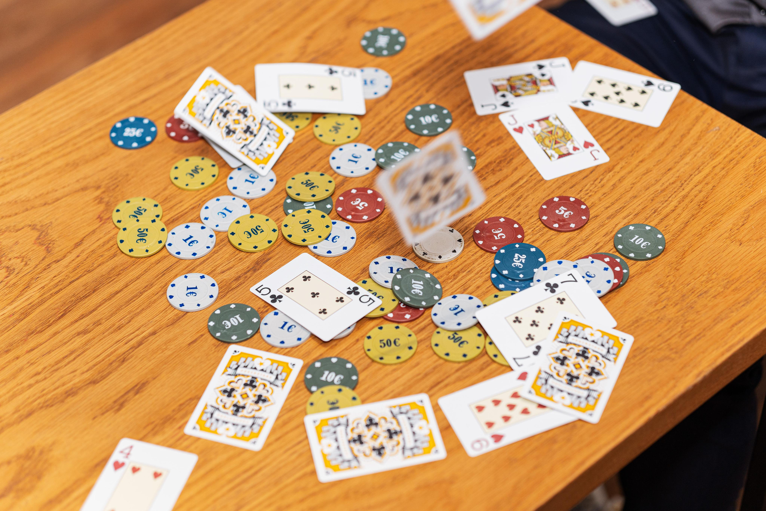 Кирилл и покер. Портретный, репортажный и свадебный фотограф в Екатеринбурге Денис Южаков