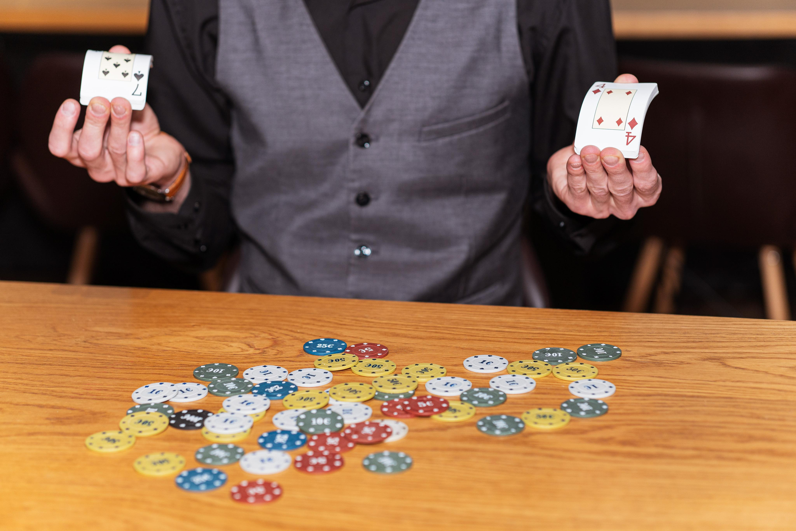 Кирилл и покер. Портретный, репортажный и свадебный фотограф в Екатеринбурге Денис Южаков