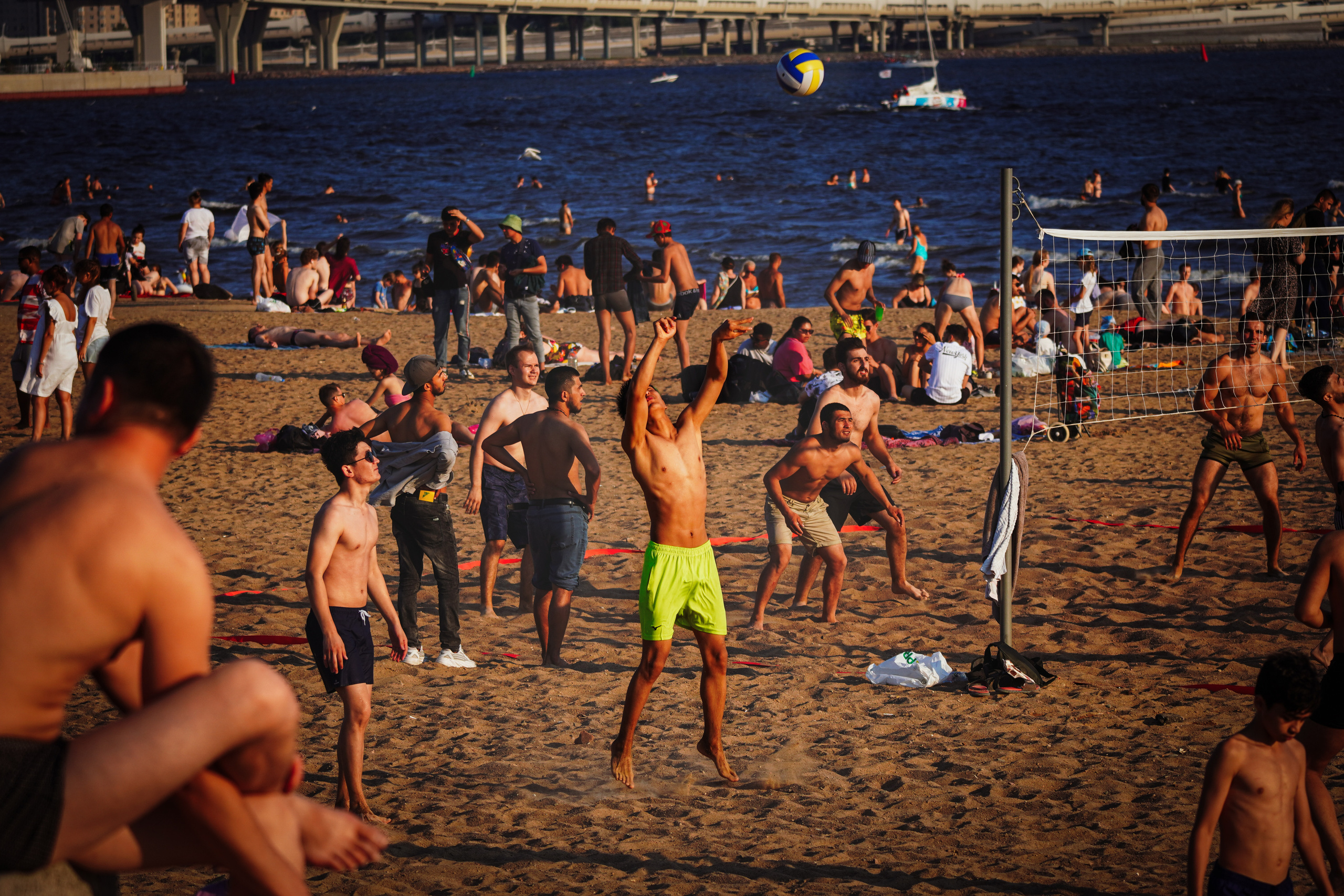 Уличная фотография. Портретный, репортажный и свадебный фотограф в Екатеринбурге Денис Южаков