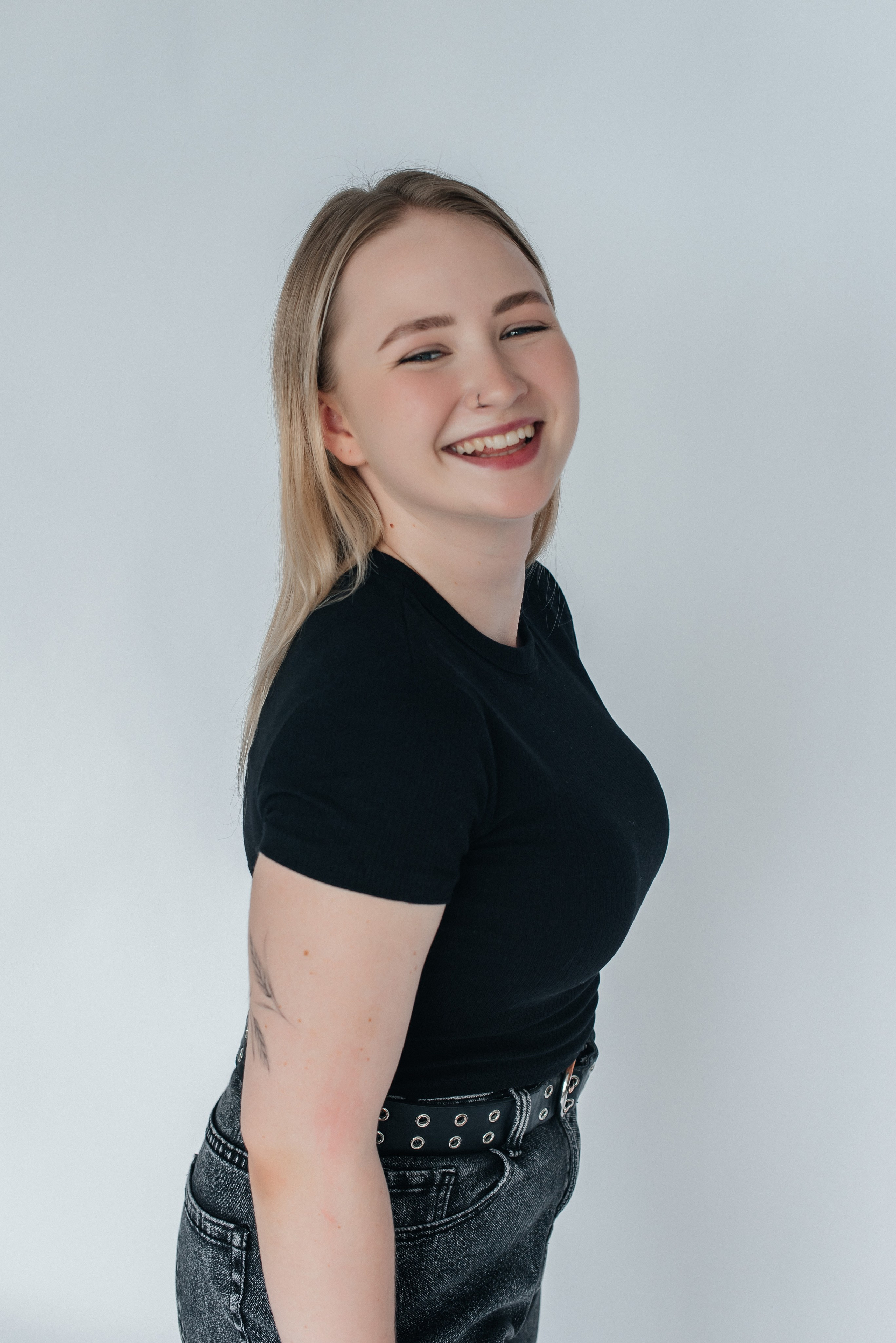 Анастасия в студии. Детский и семейный фотограф выпускной альбом Приморско-Ахтарск