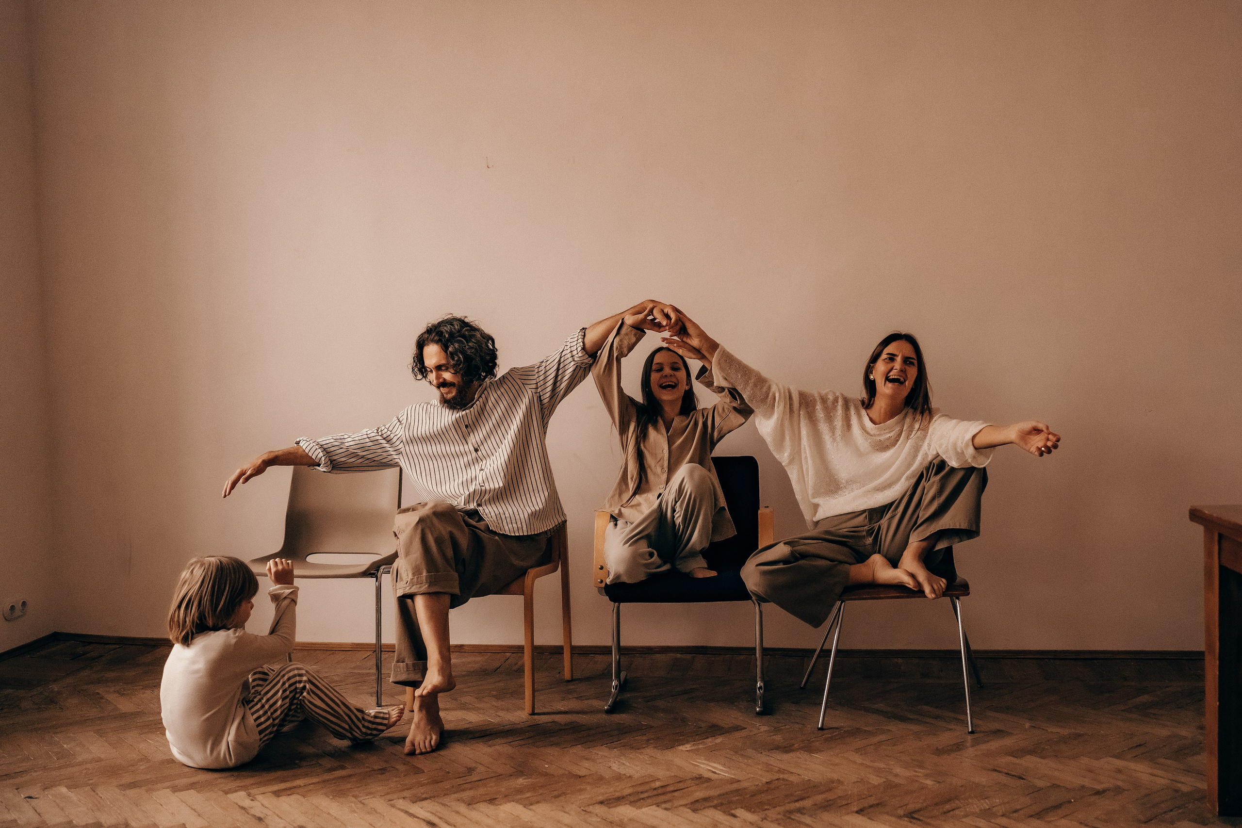 Объятья и немного баловства. Главная