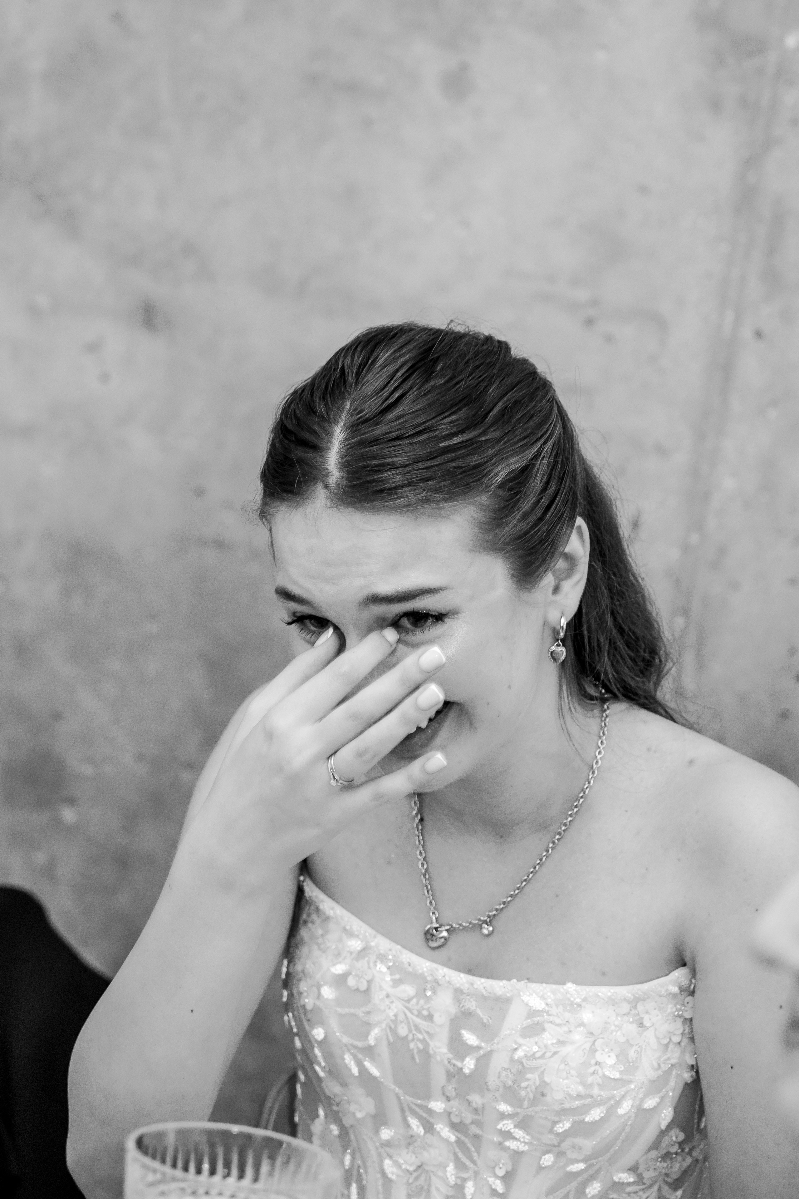 Банкет в кругу близких. Свадебный фотограф и видеограф в Москве — анонс фото и видео с церемонии в день свадьбы