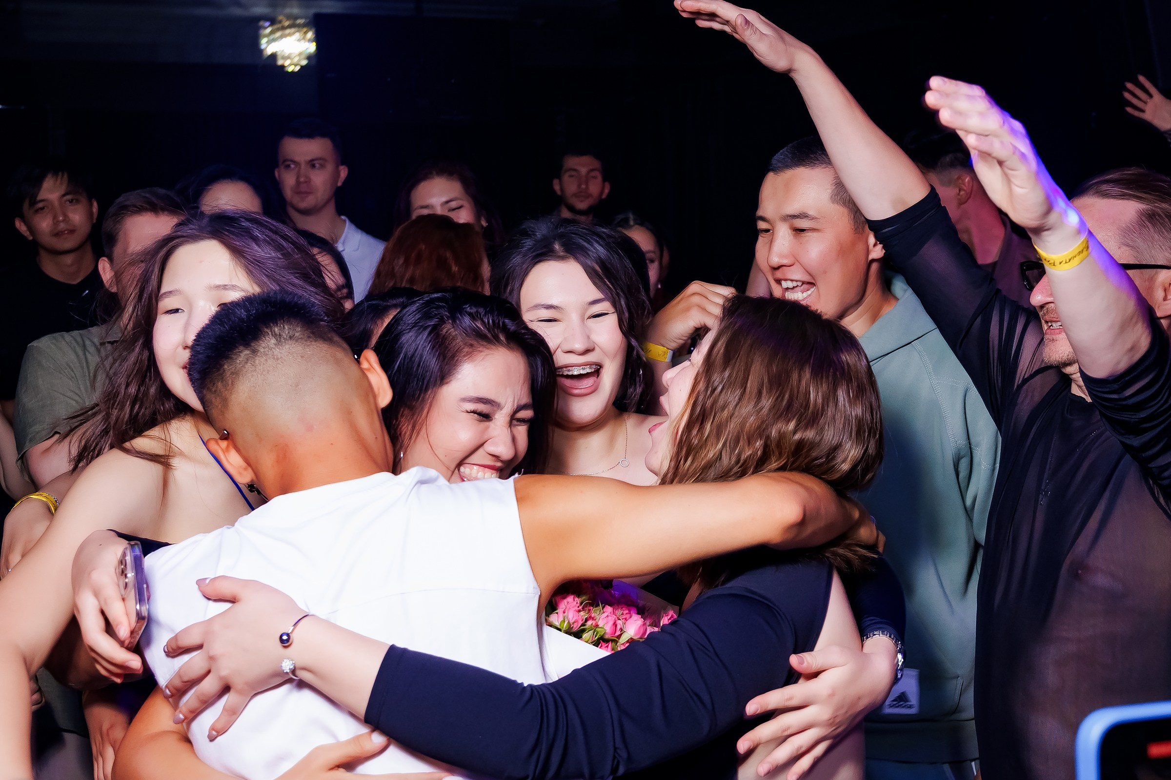 Bachata Party by Hola Dance. Репортажный фотограф в Алматы Каюпов Сержан