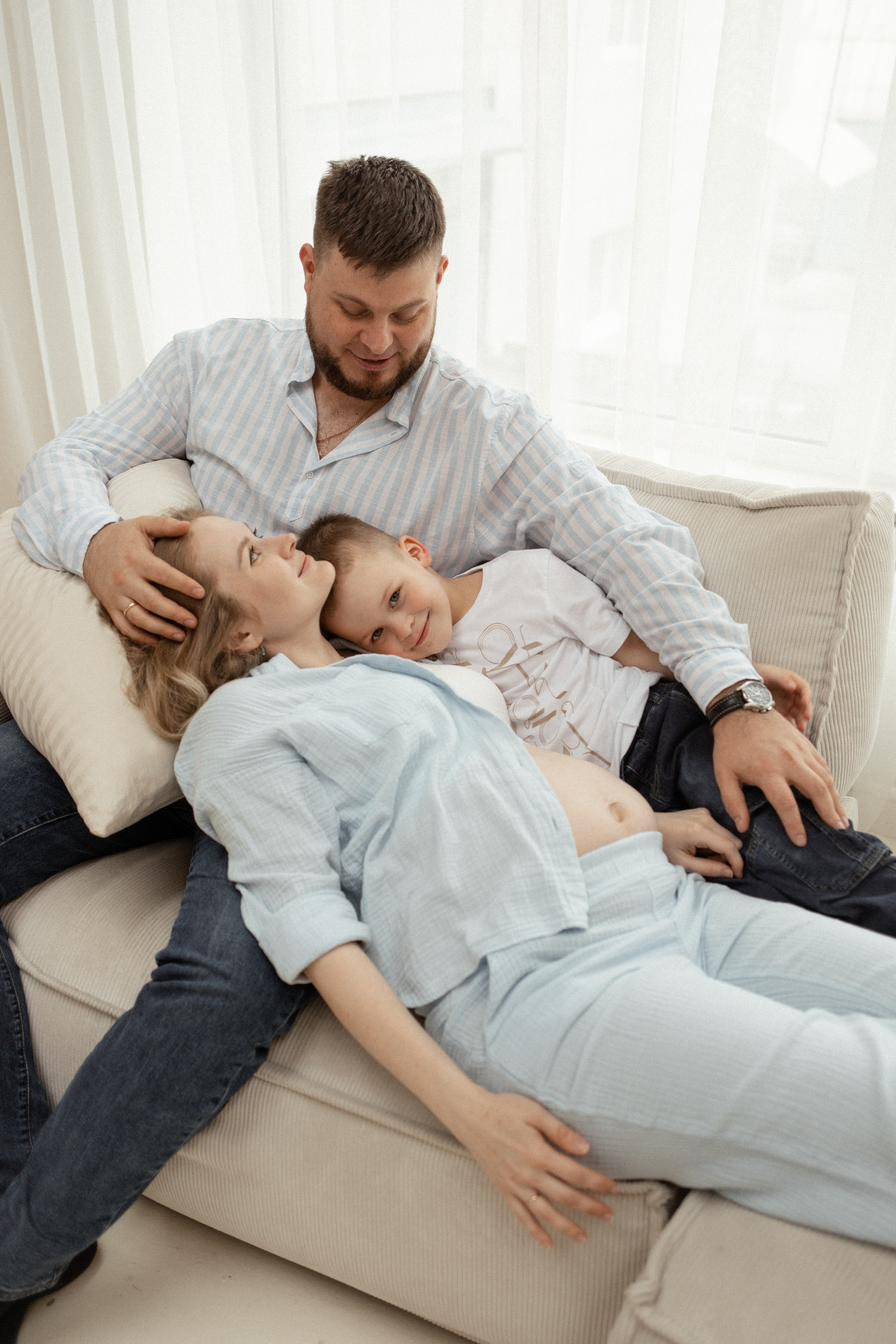 Павел, Костик и Екатерина с животиком. Семейный фотограф Челябинск