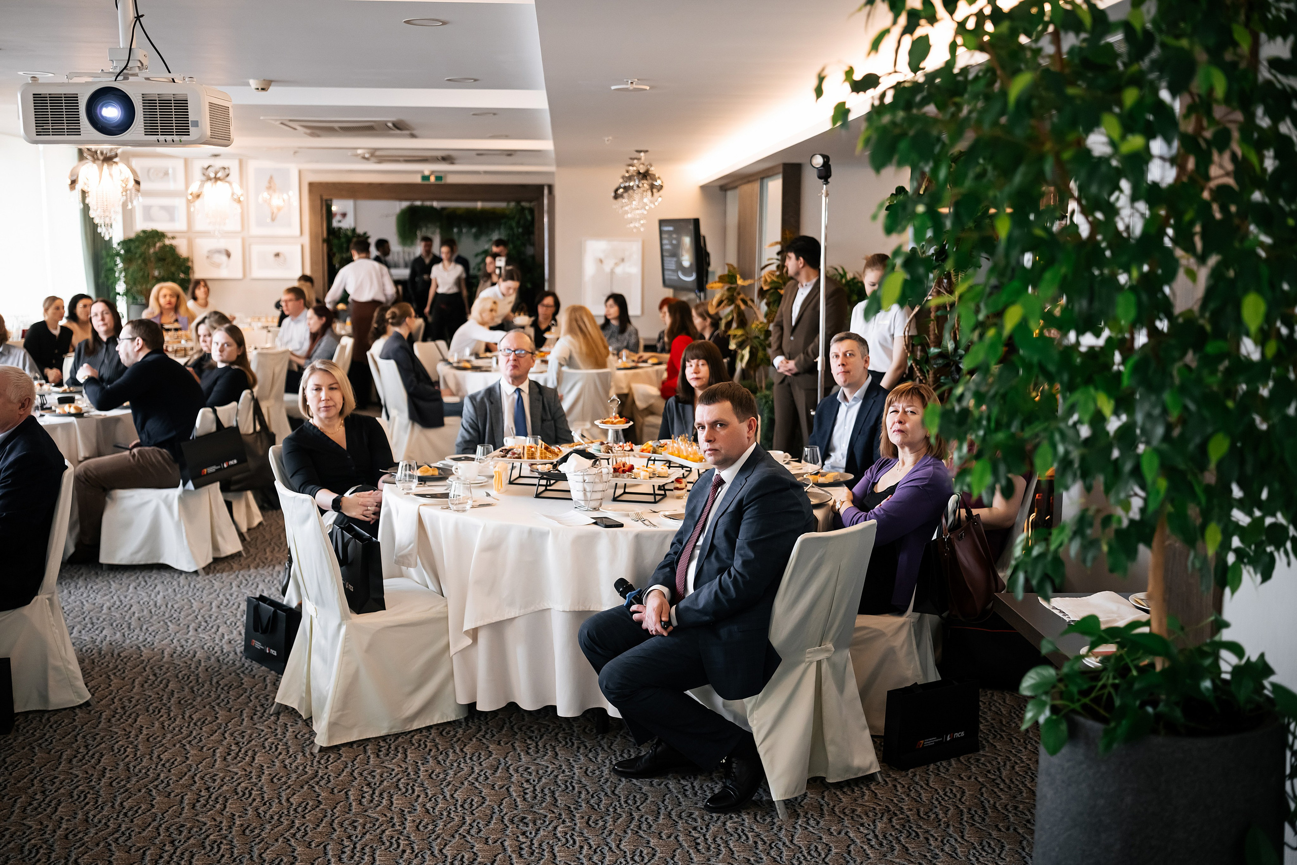 Бизнес-завтрак А7 в ресторане 10Ten