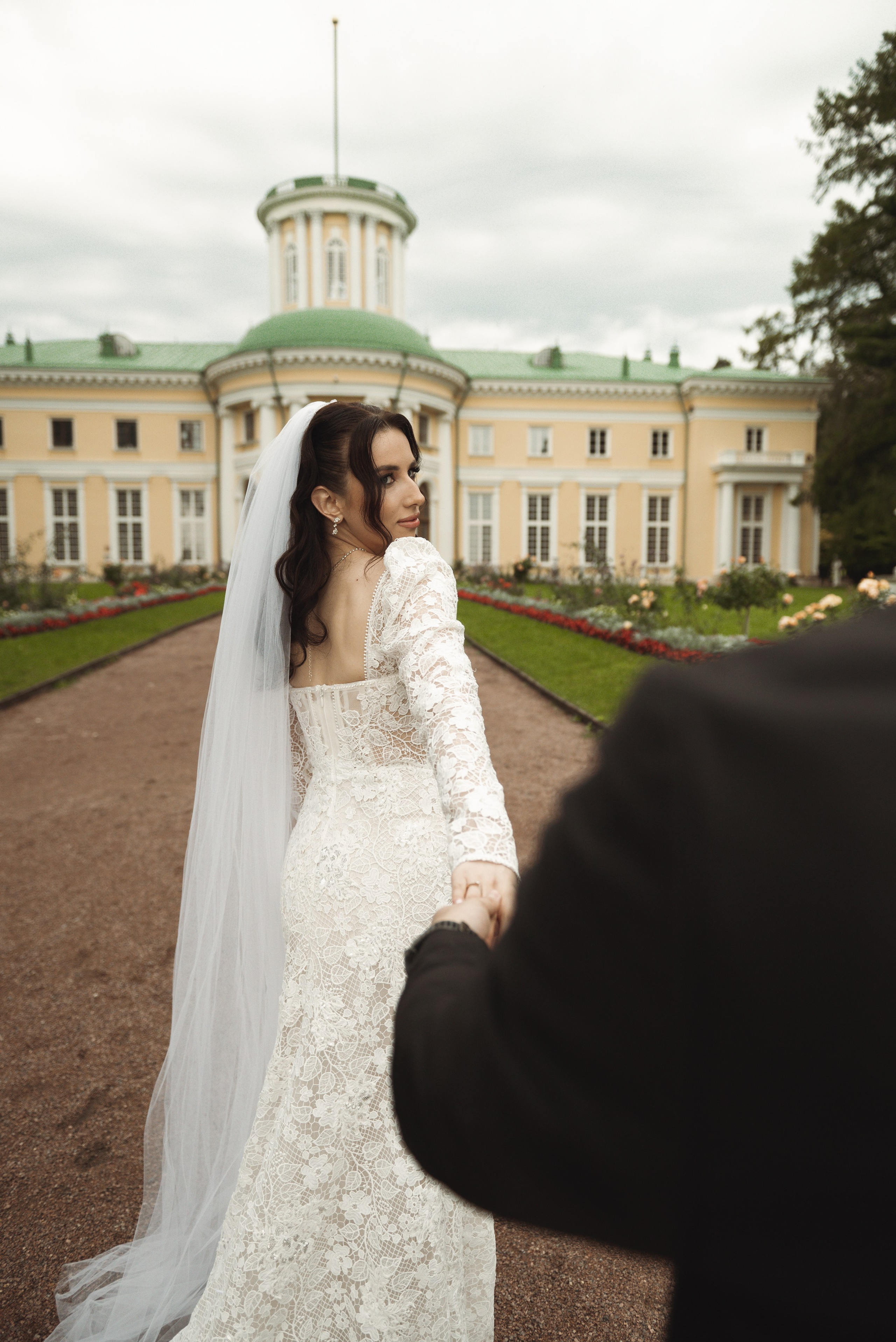 Свадебная фотосессия в Архангельском. Фотограф Москва Настя Профотовна. Репортажные, свадебные и контент фотосессии