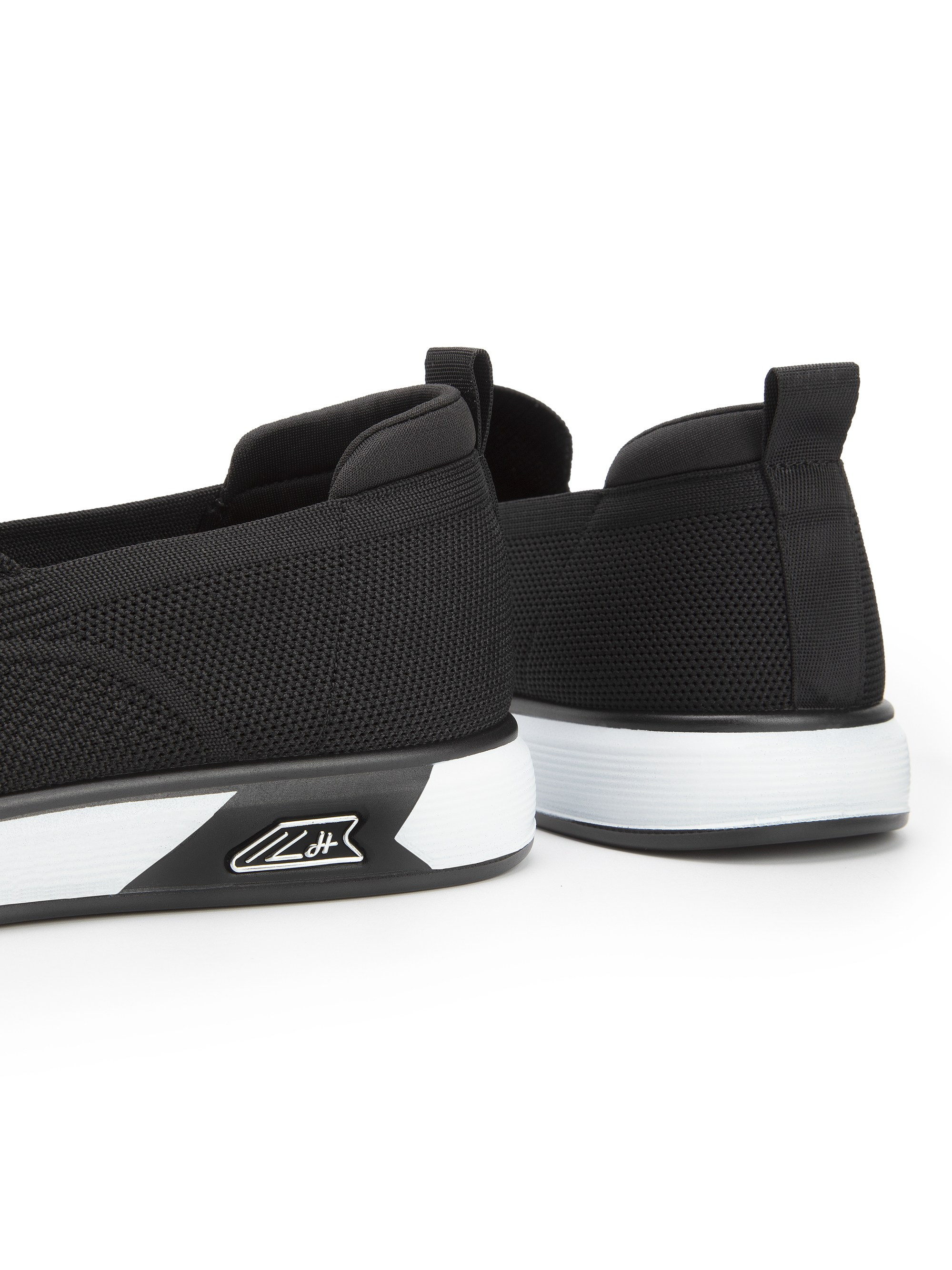 Каталожная фотография обуви. Фотограф в Москве Егор Гончаров