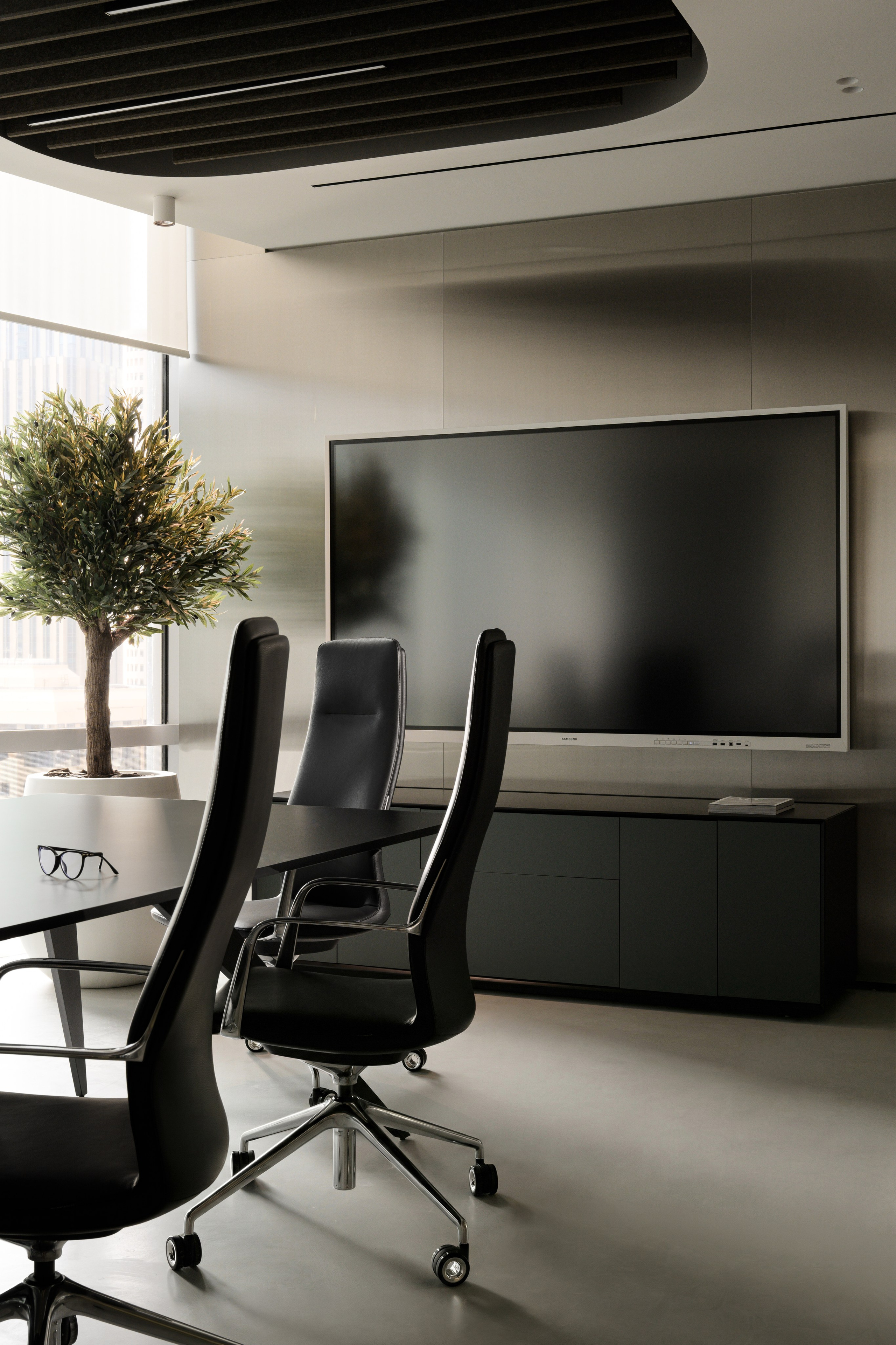 DIFC Office. Interior photographer in Dubai, Vitalii Grishkov