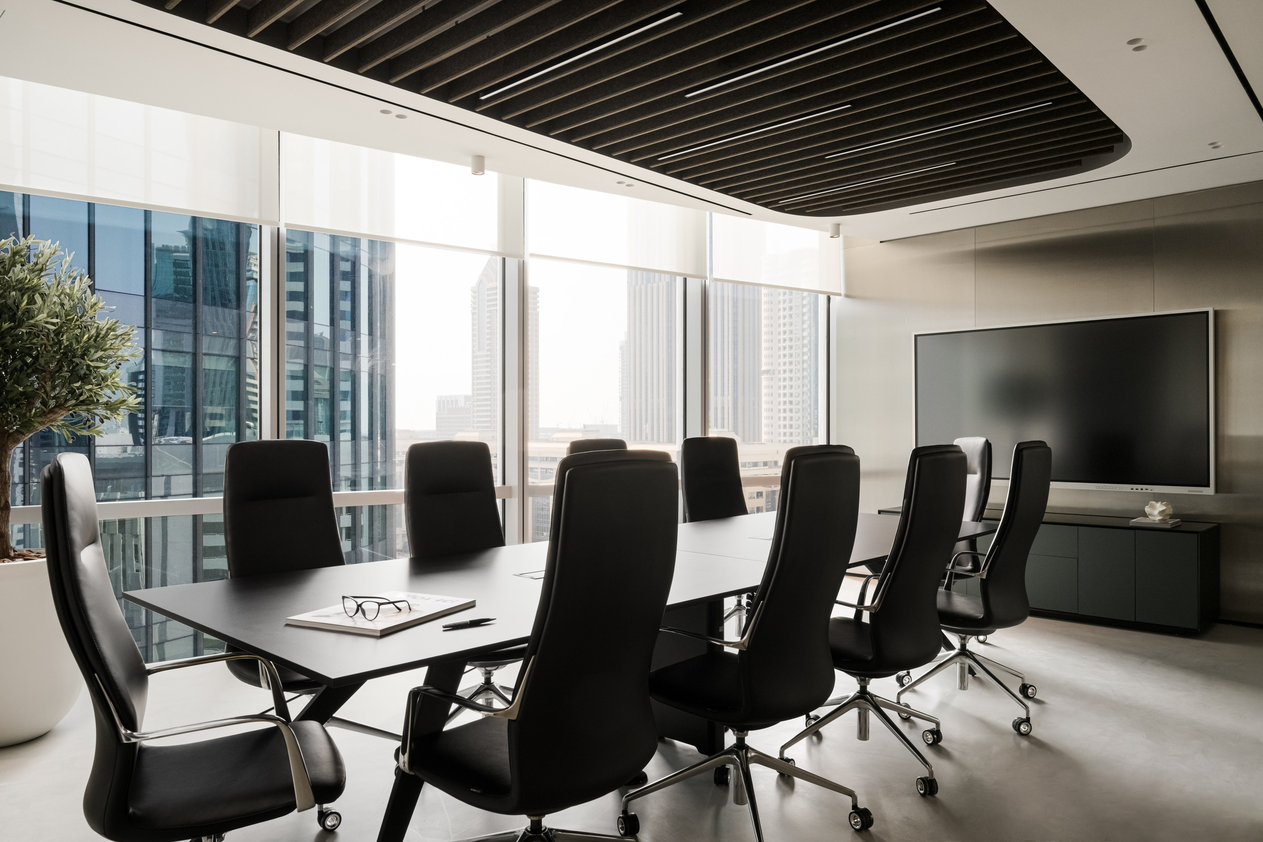 DIFC Office. Interior photographer in Dubai, Vitalii Grishkov