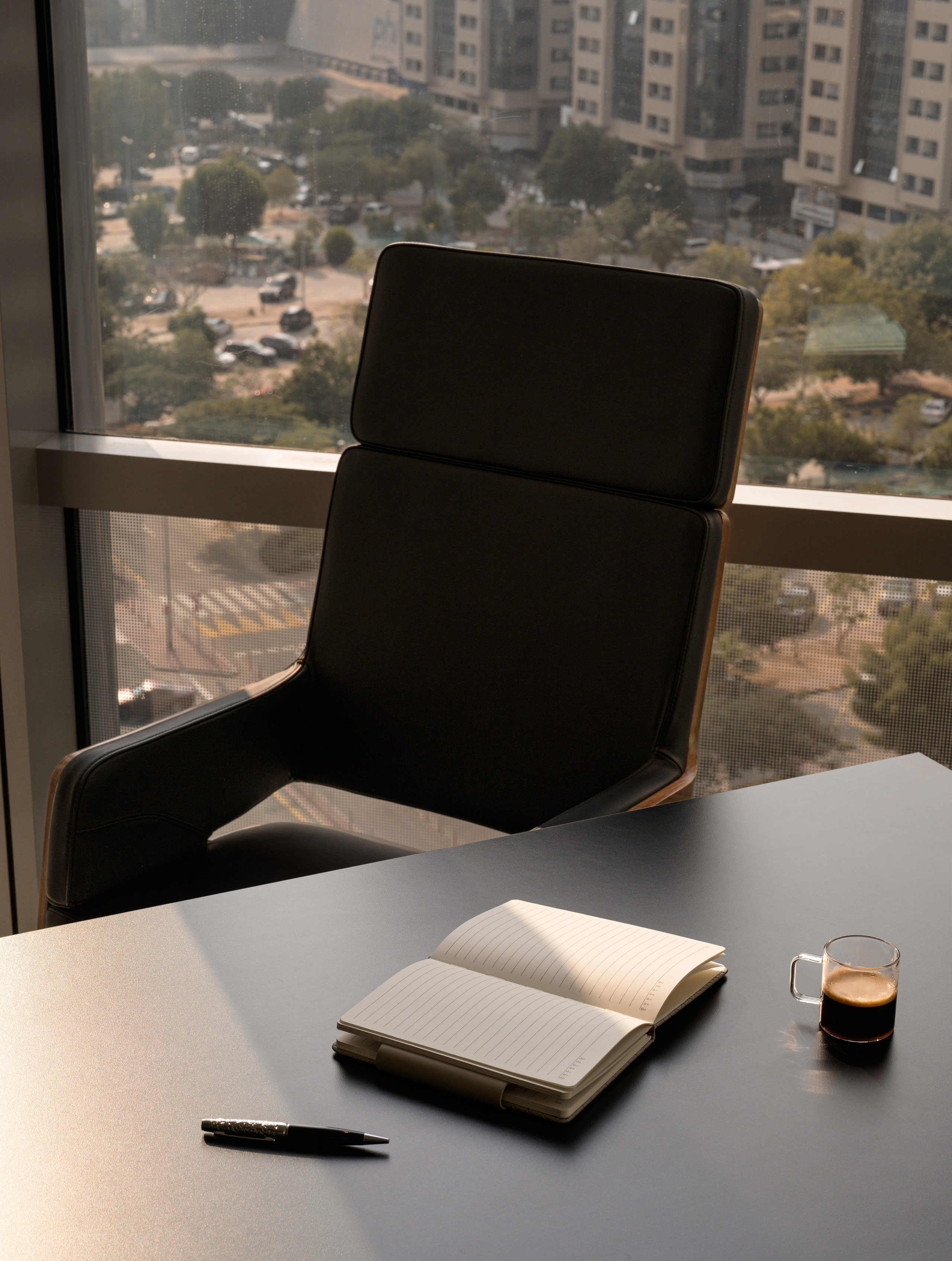 DIFC Office. Interior photographer in Dubai, Vitalii Grishkov