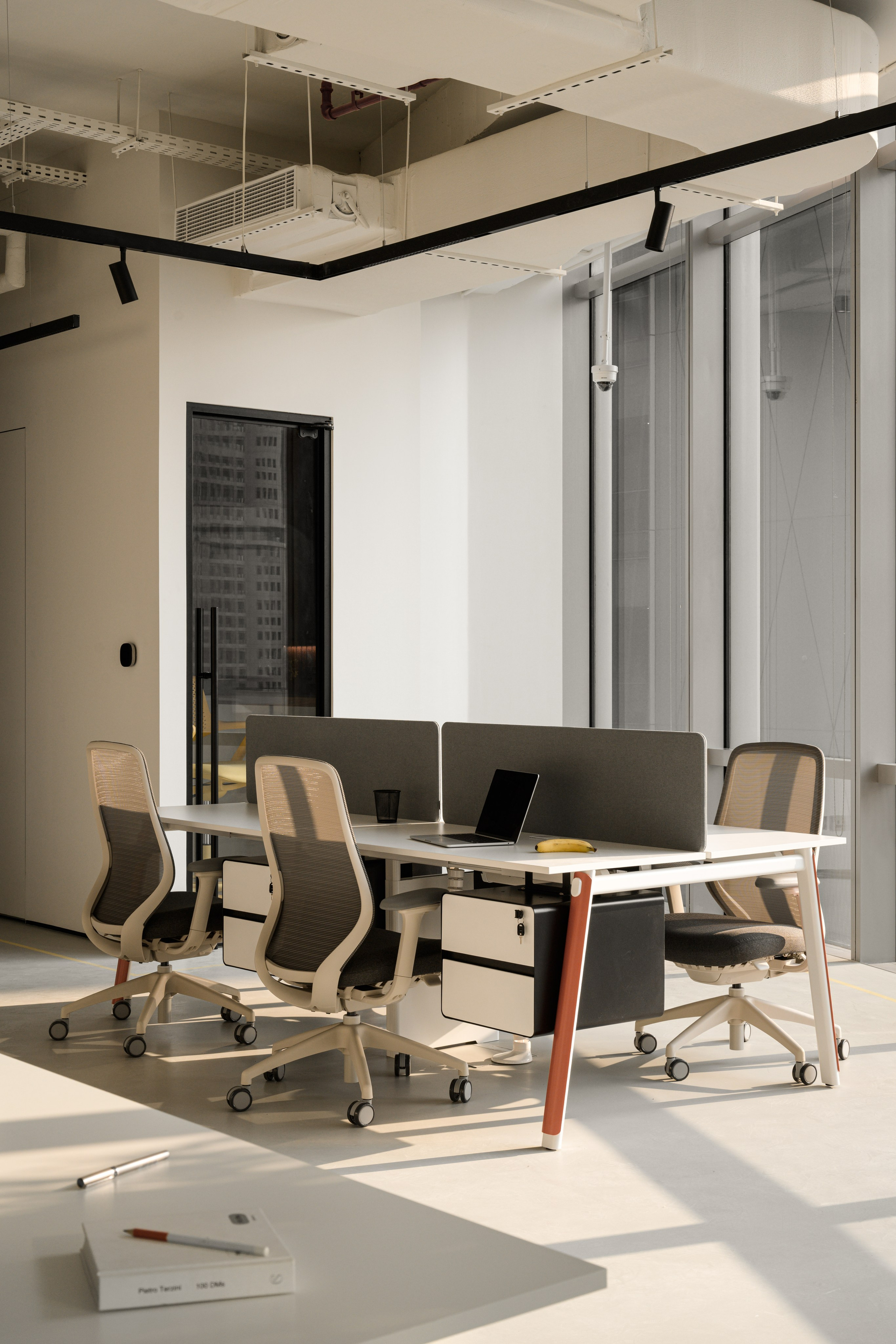 DIFC Office. Interior photographer in Dubai, Vitalii Grishkov