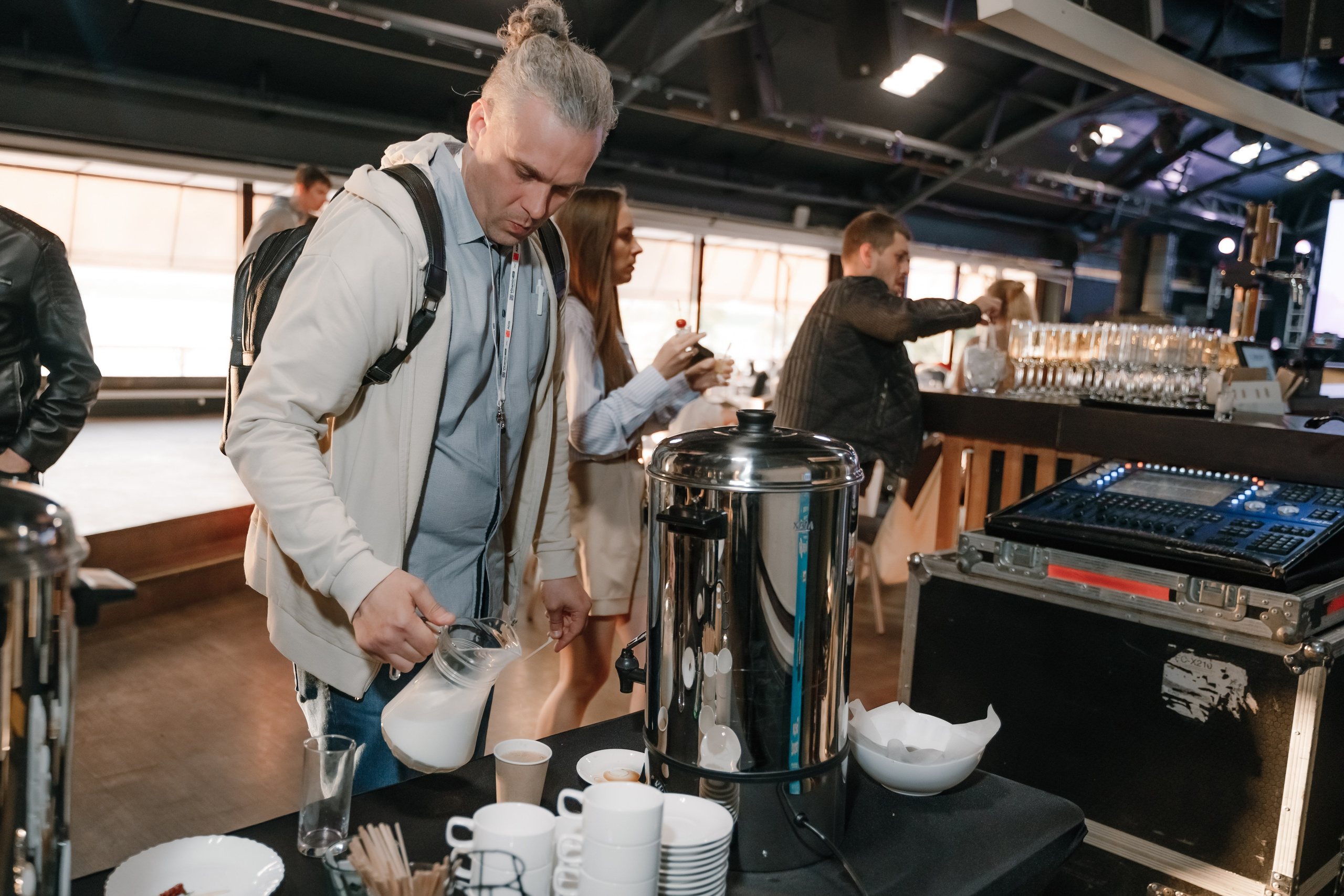 Репортажный фотограф конференция Vitamin.tools Самара. Фотограф Сергей Логинов