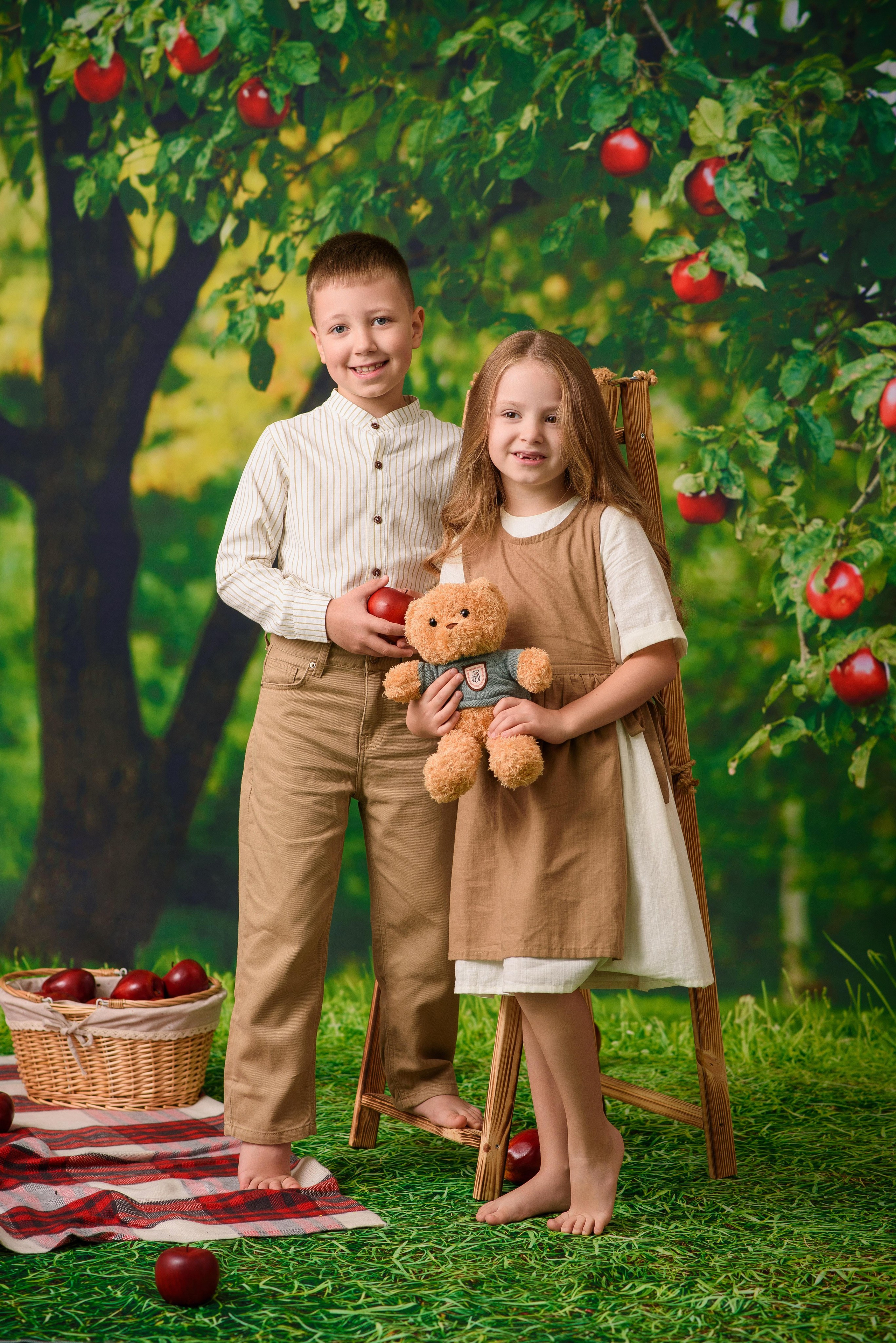 Яблочный сад. Детская фотостудия Москва