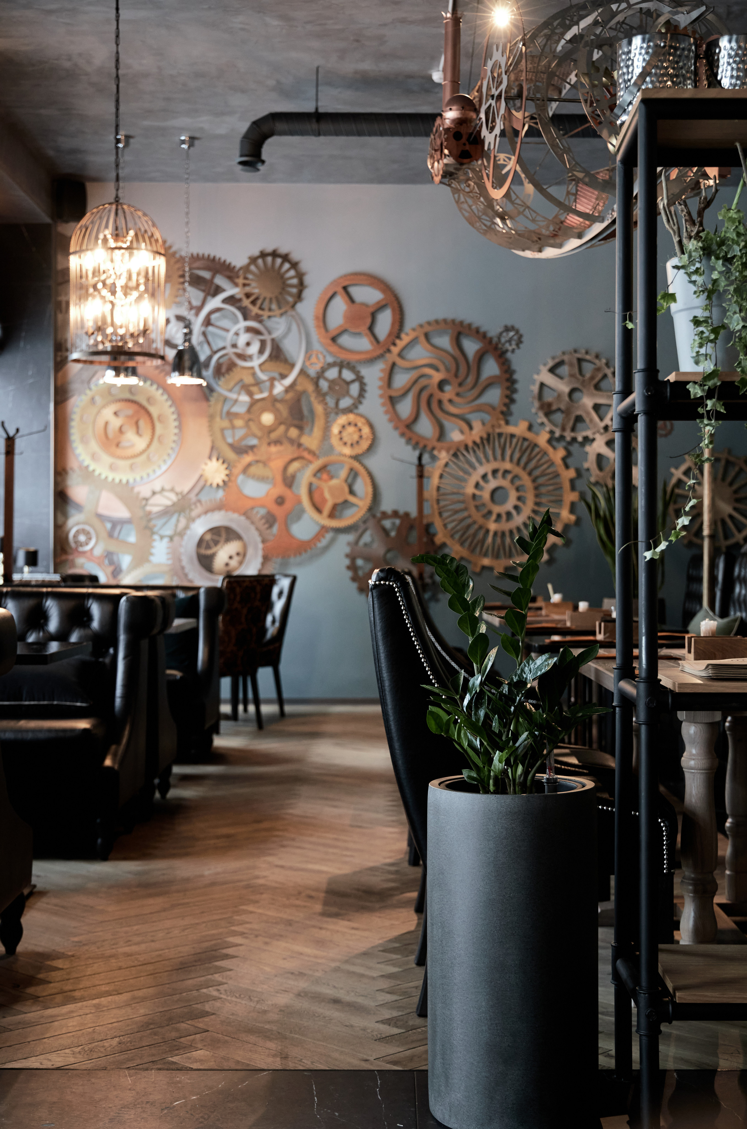 Стильный дизайн ресторана, где каждая деталь продумана до мелочей