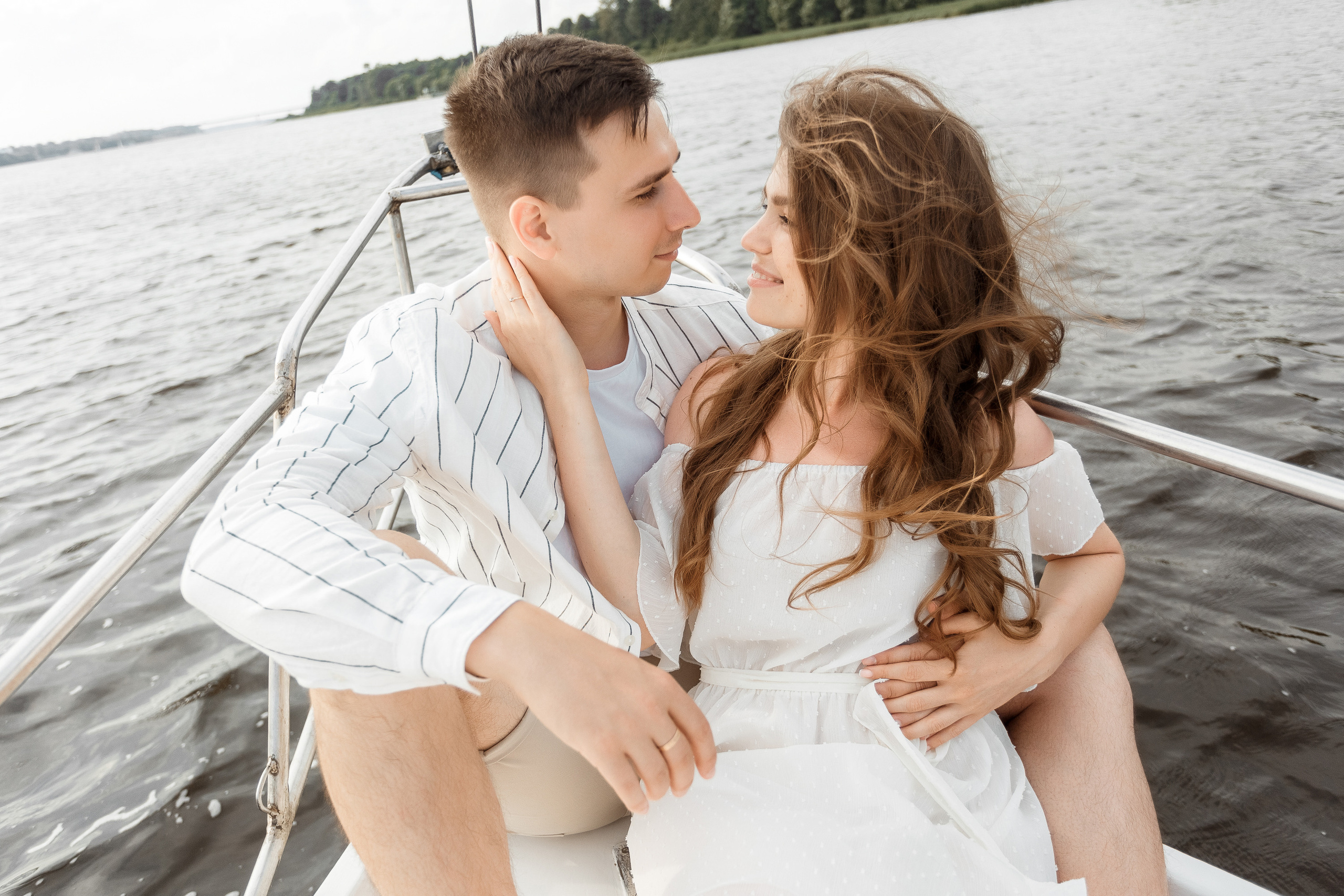 Прогулка на яхте. Свадебный фотограф Дмитрий Воробьев Ярославль