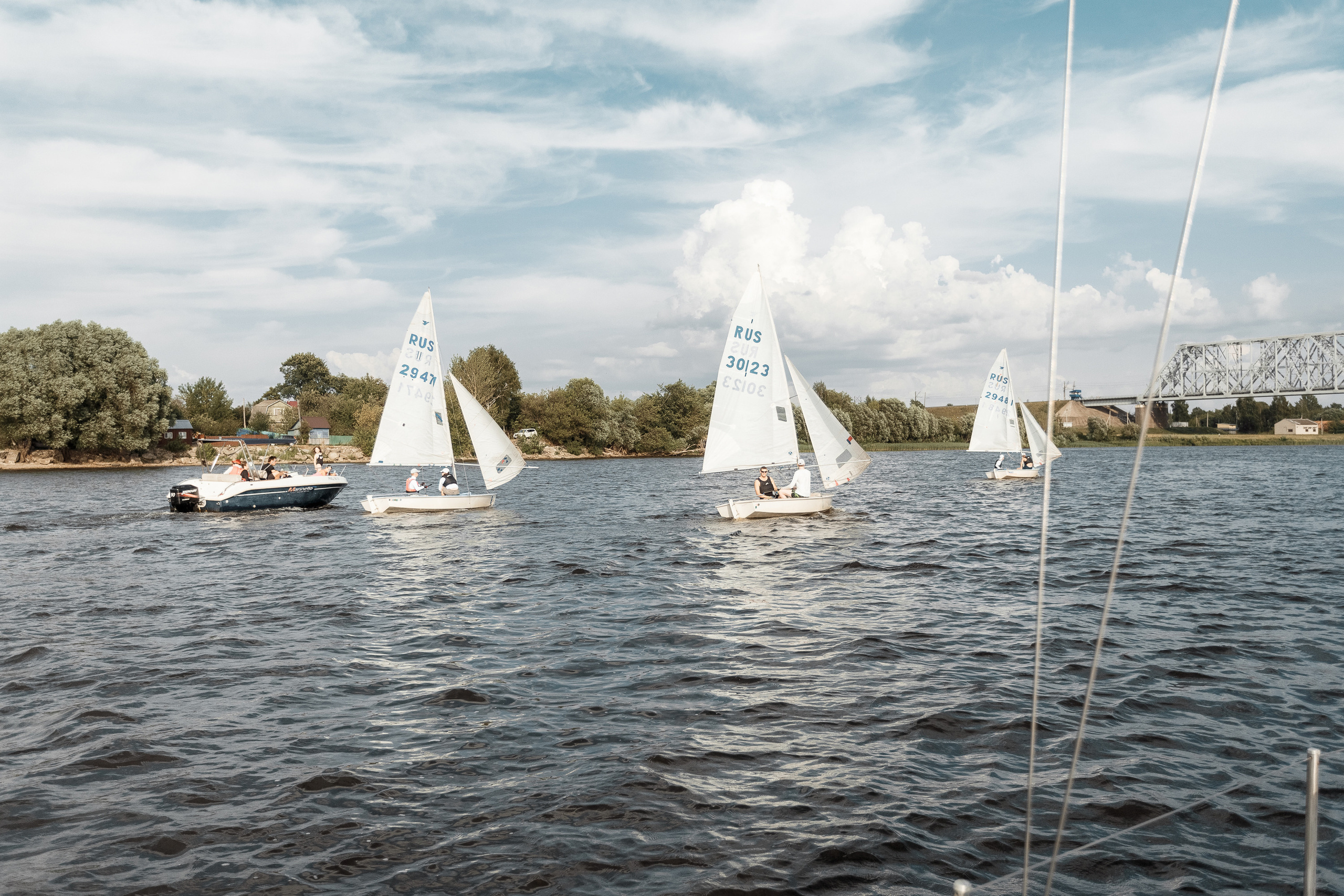 Прогулка на яхте. Свадебный фотограф Дмитрий Воробьев Ярославль