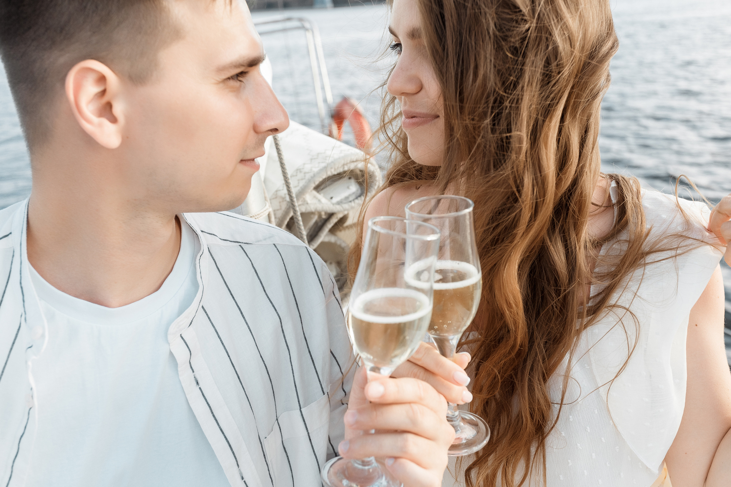 Прогулка на яхте. Свадебный фотограф Дмитрий Воробьев Ярославль