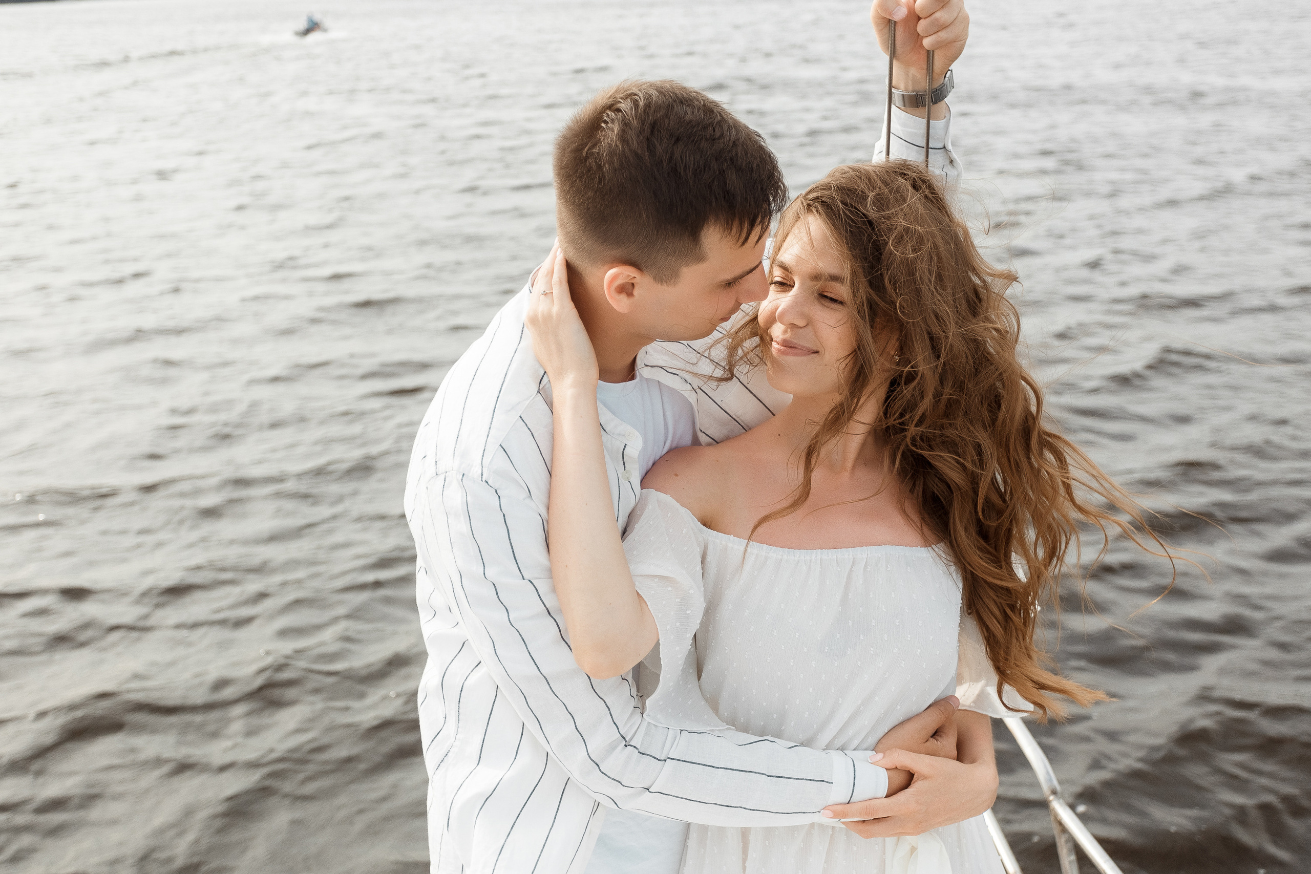 Прогулка на яхте. Свадебный фотограф Дмитрий Воробьев Ярославль
