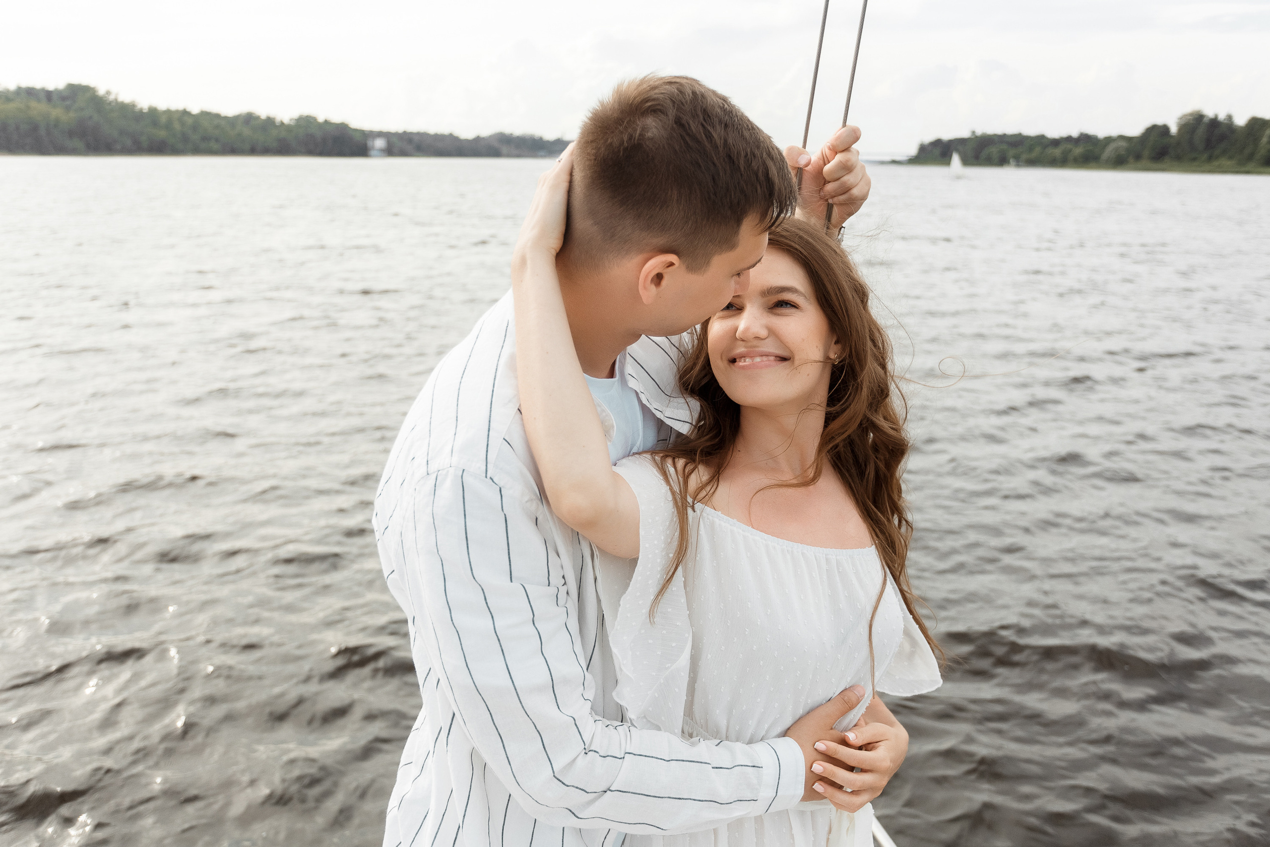 Прогулка на яхте. Свадебный фотограф Дмитрий Воробьев Ярославль