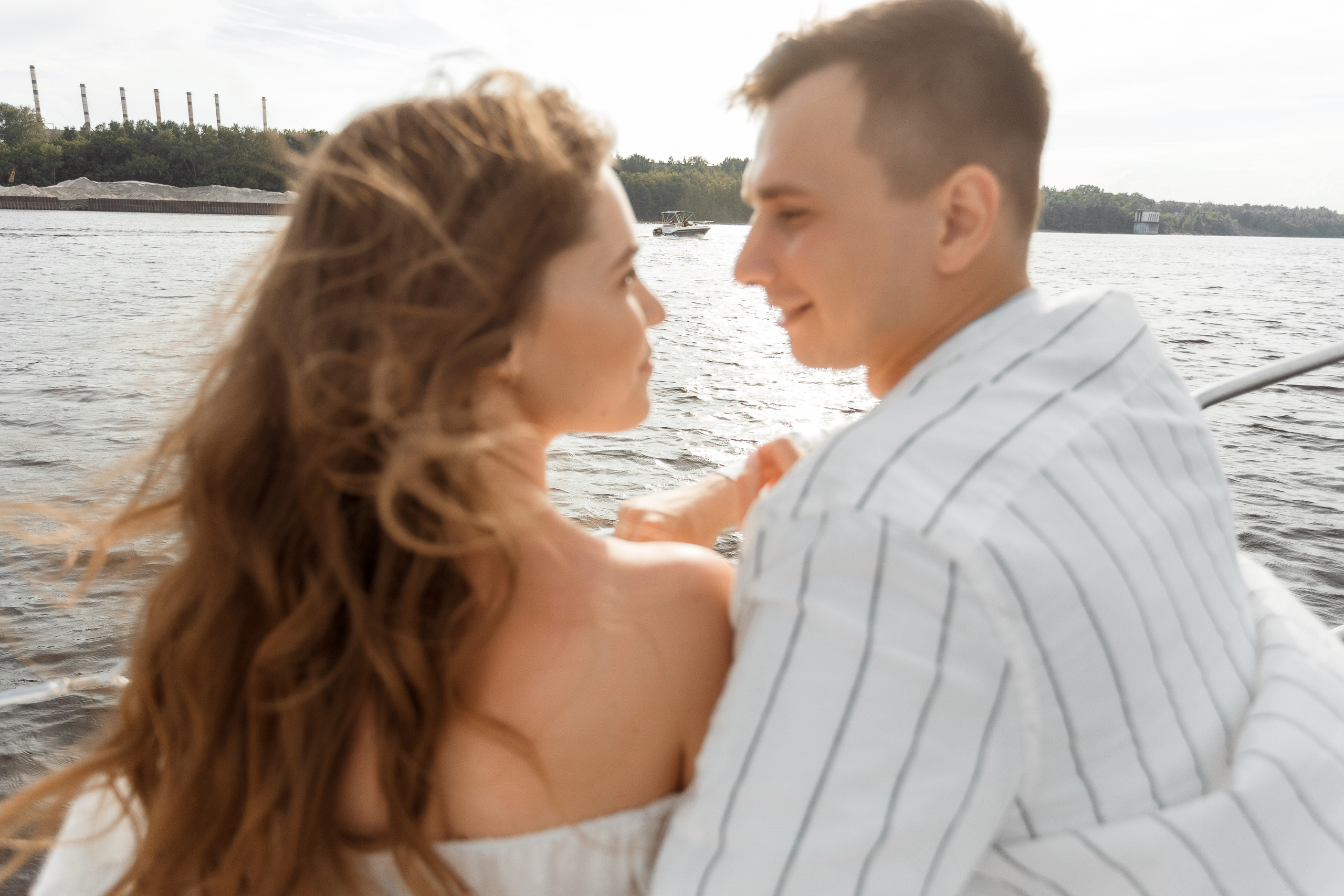 Прогулка на яхте. Свадебный фотограф Дмитрий Воробьев Ярославль