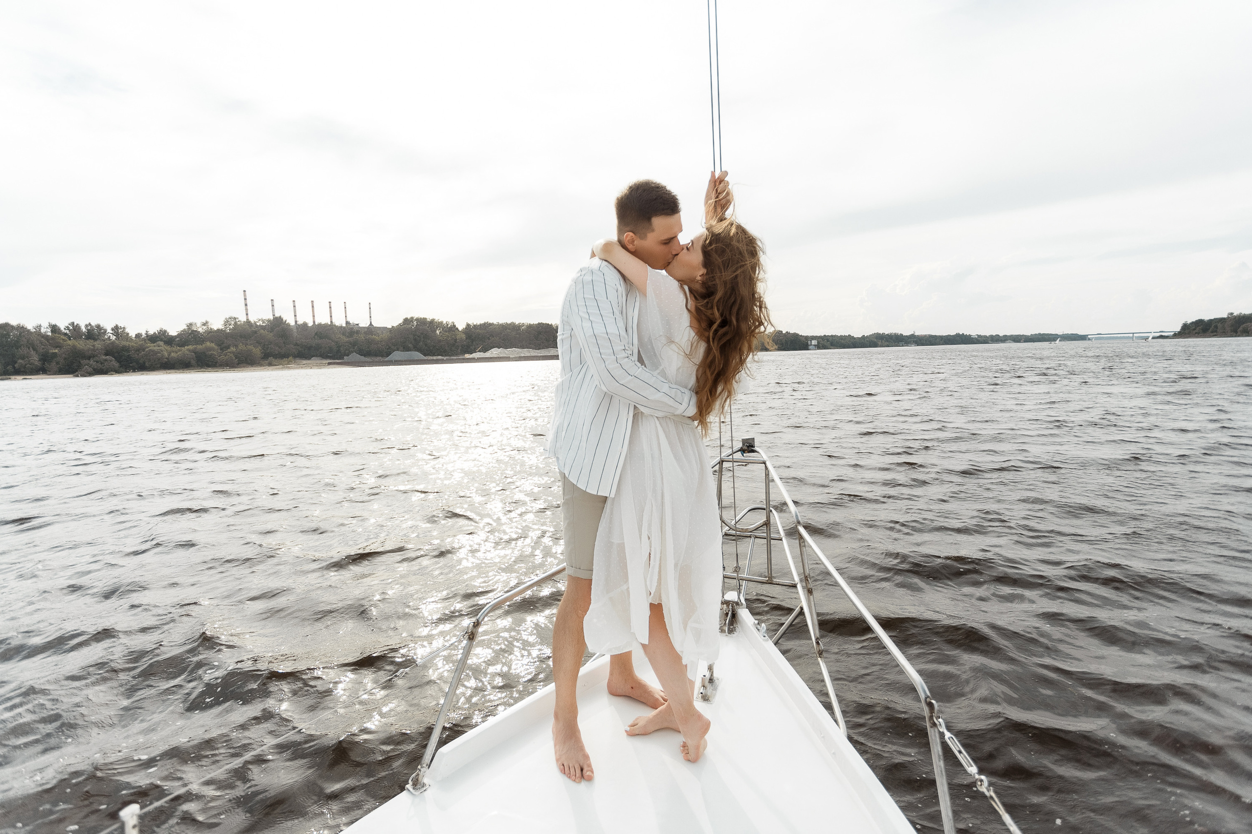 Прогулка на яхте. Свадебный фотограф Дмитрий Воробьев Ярославль