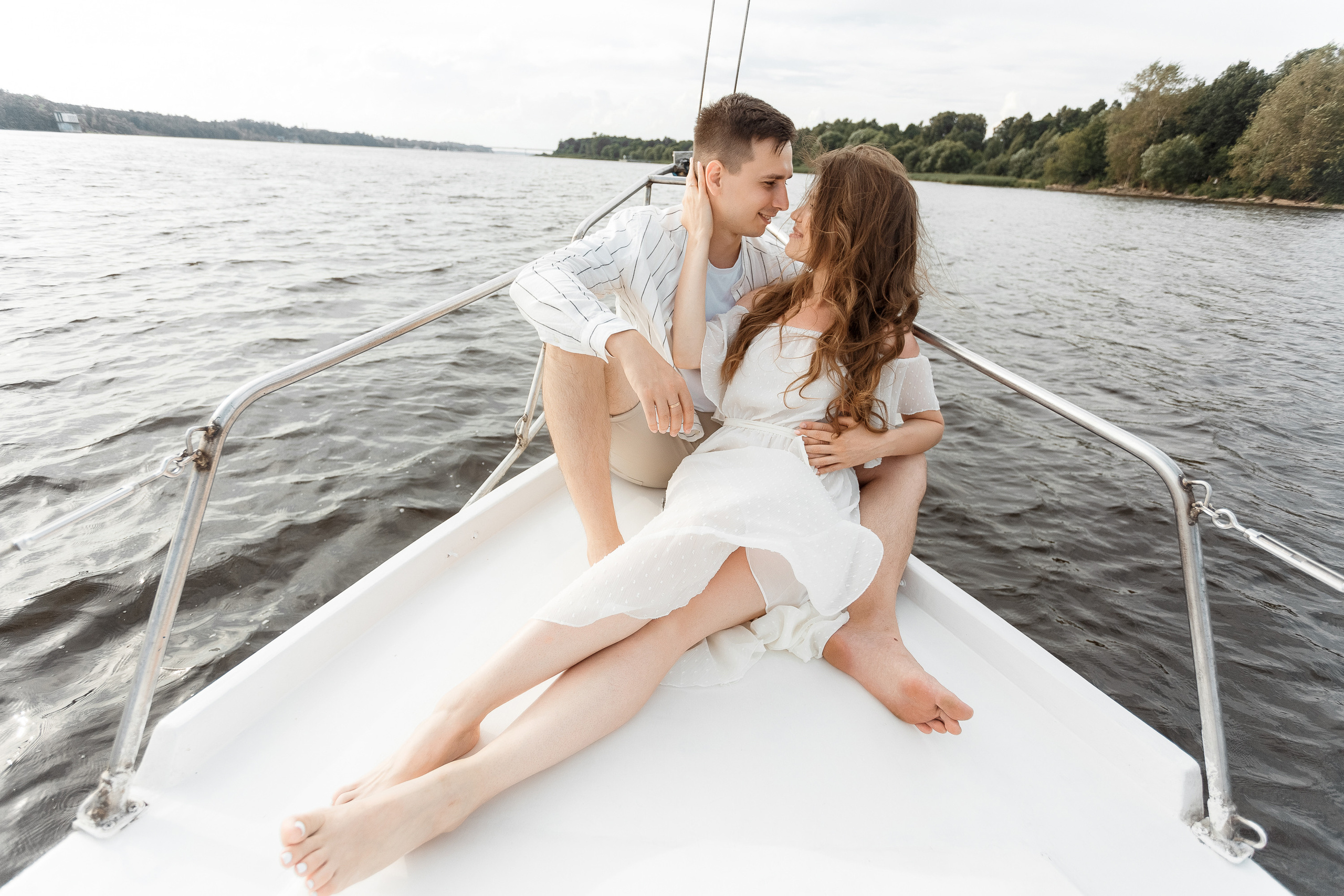 Прогулка на яхте. Свадебный фотограф Дмитрий Воробьев Ярославль