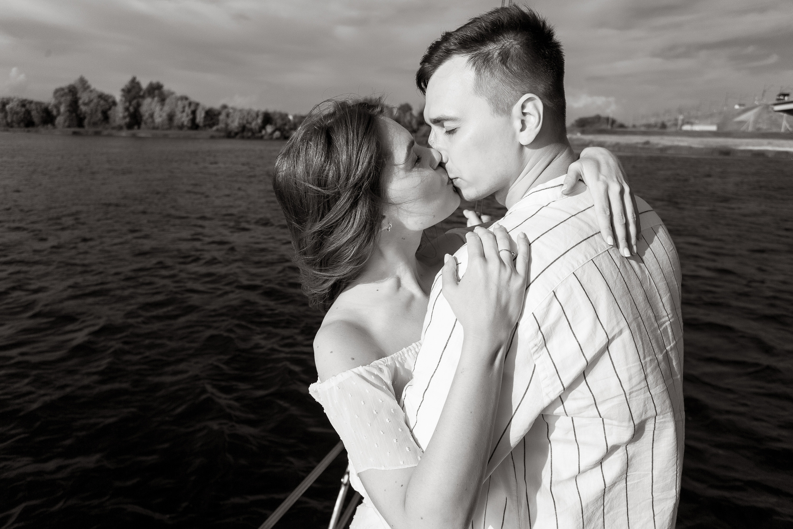 Прогулка на яхте. Свадебный фотограф Дмитрий Воробьев Ярославль