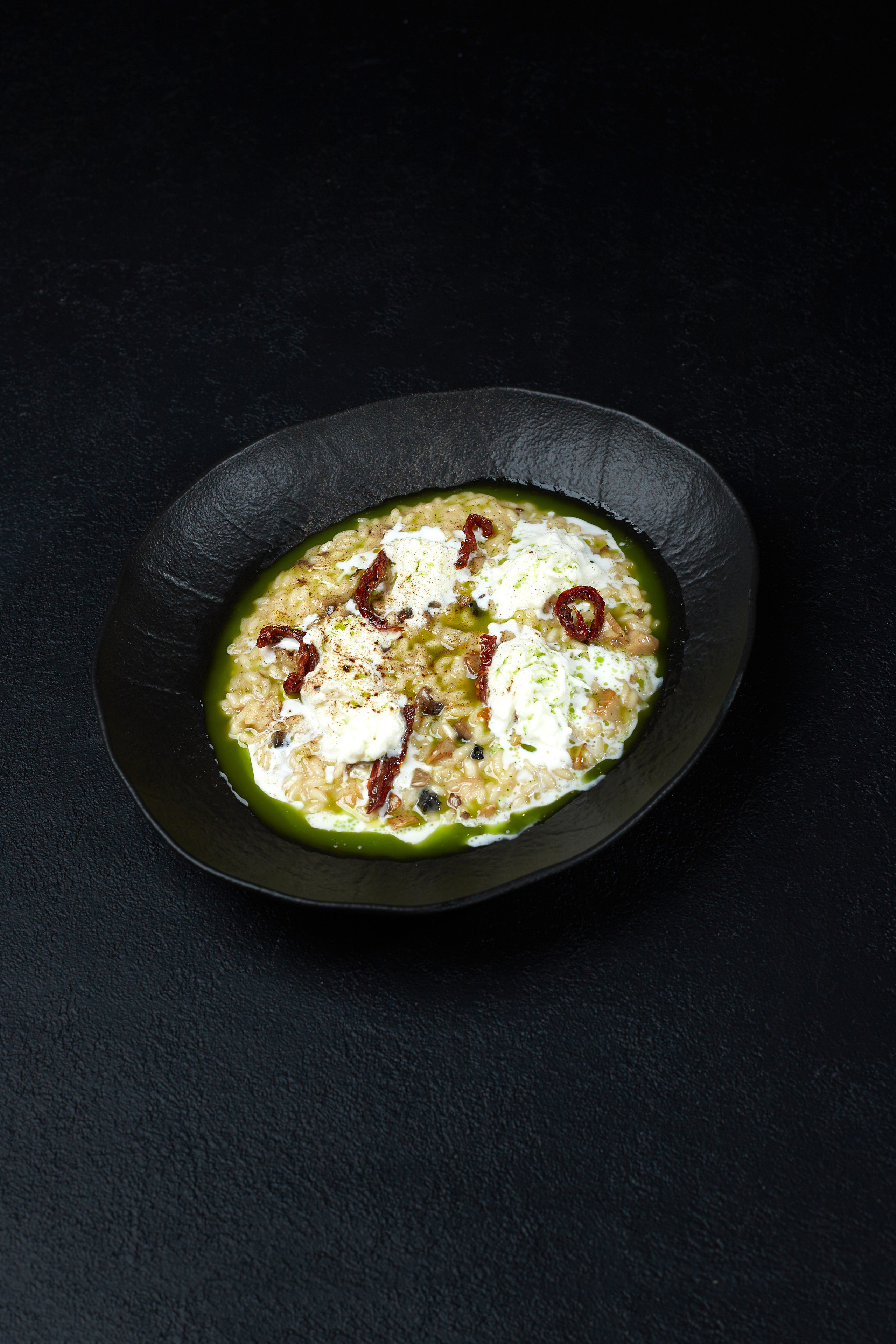 LUV. Выведите свои товары на новый уровень с профессиональной предметной фотографией. Предметный фотограф Юлия Кравченко