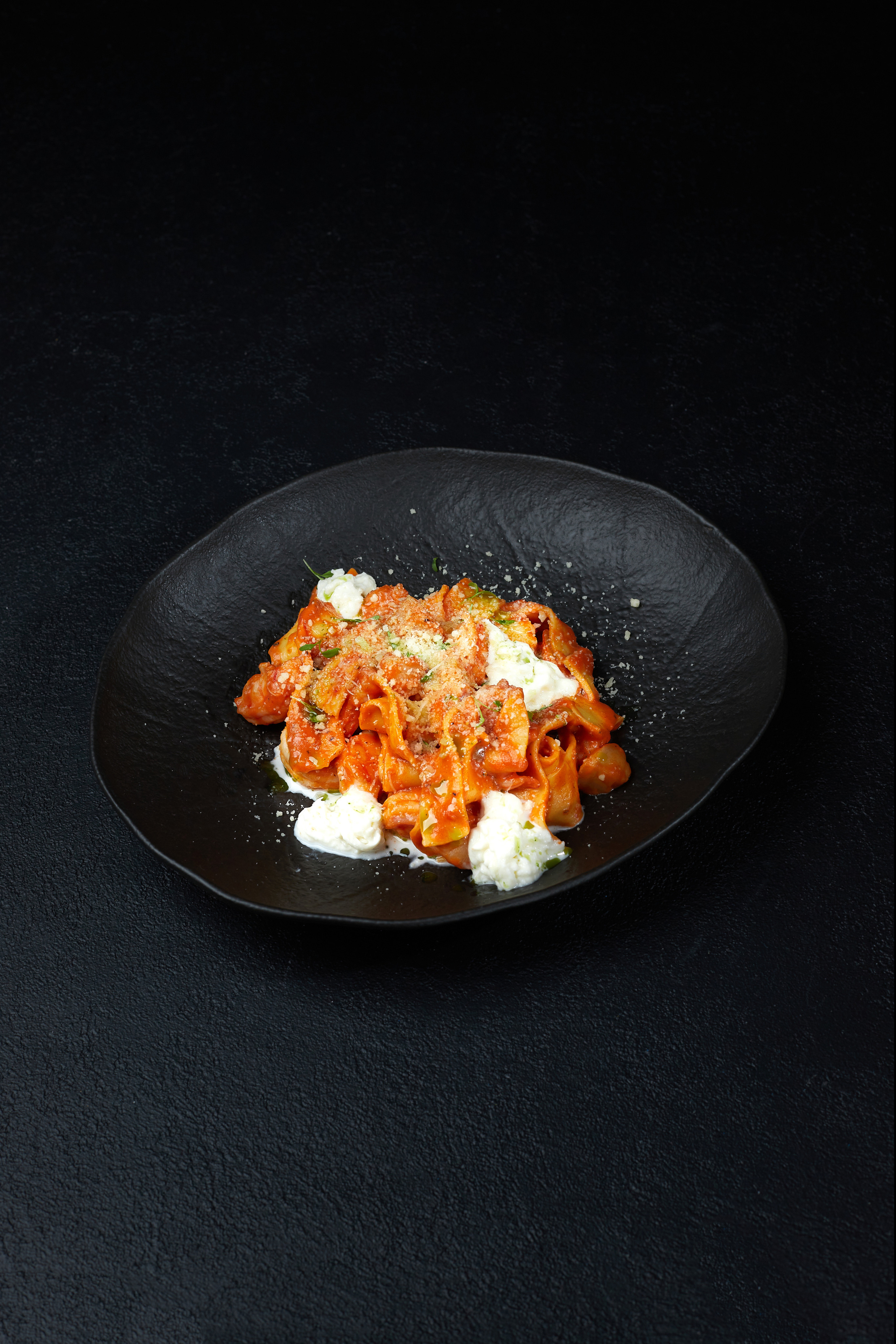 LUV. Выведите свои товары на новый уровень с профессиональной предметной фотографией. Предметный фотограф Юлия Кравченко