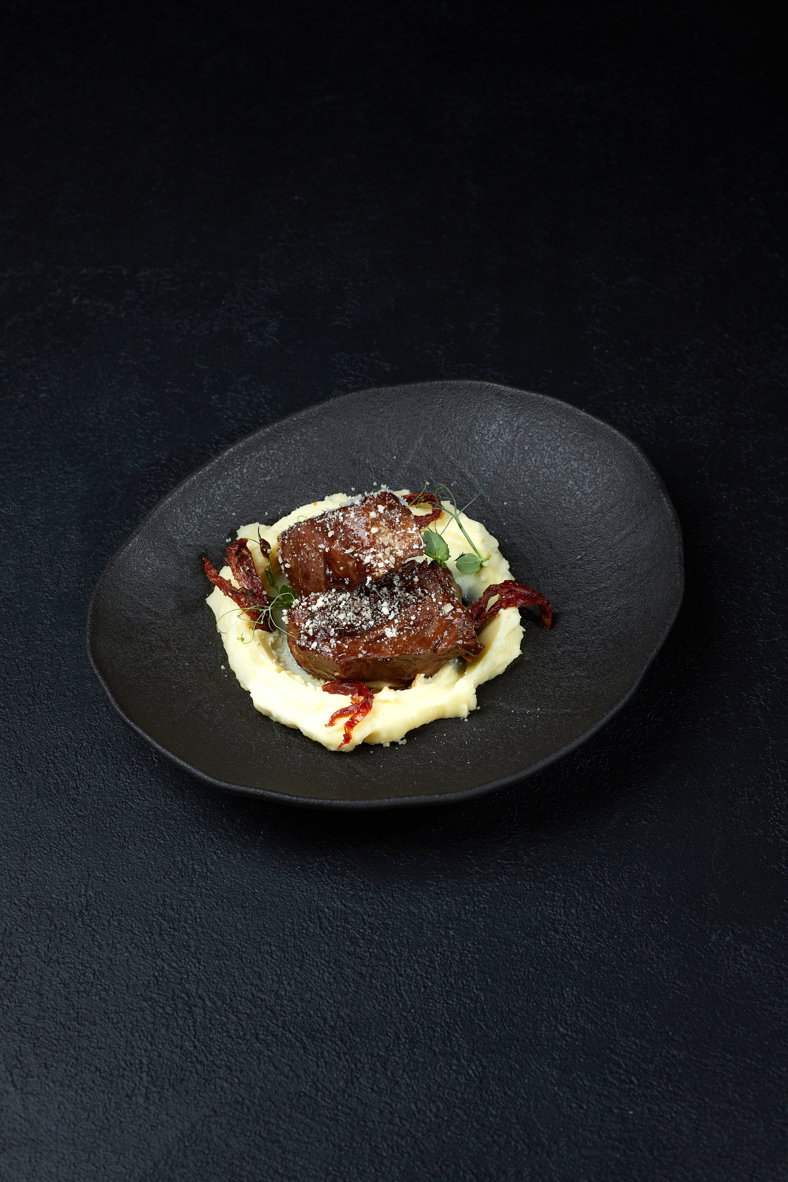 LUV. Выведите свои товары на новый уровень с профессиональной предметной фотографией. Предметный фотограф Юлия Кравченко