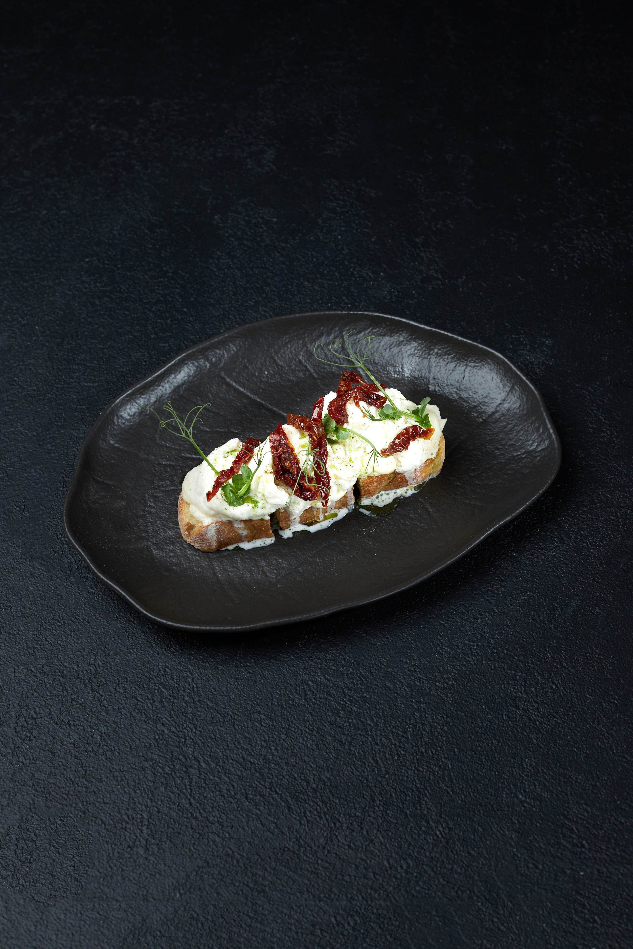 LUV. Выведите свои товары на новый уровень с профессиональной предметной фотографией. Предметный фотограф Юлия Кравченко