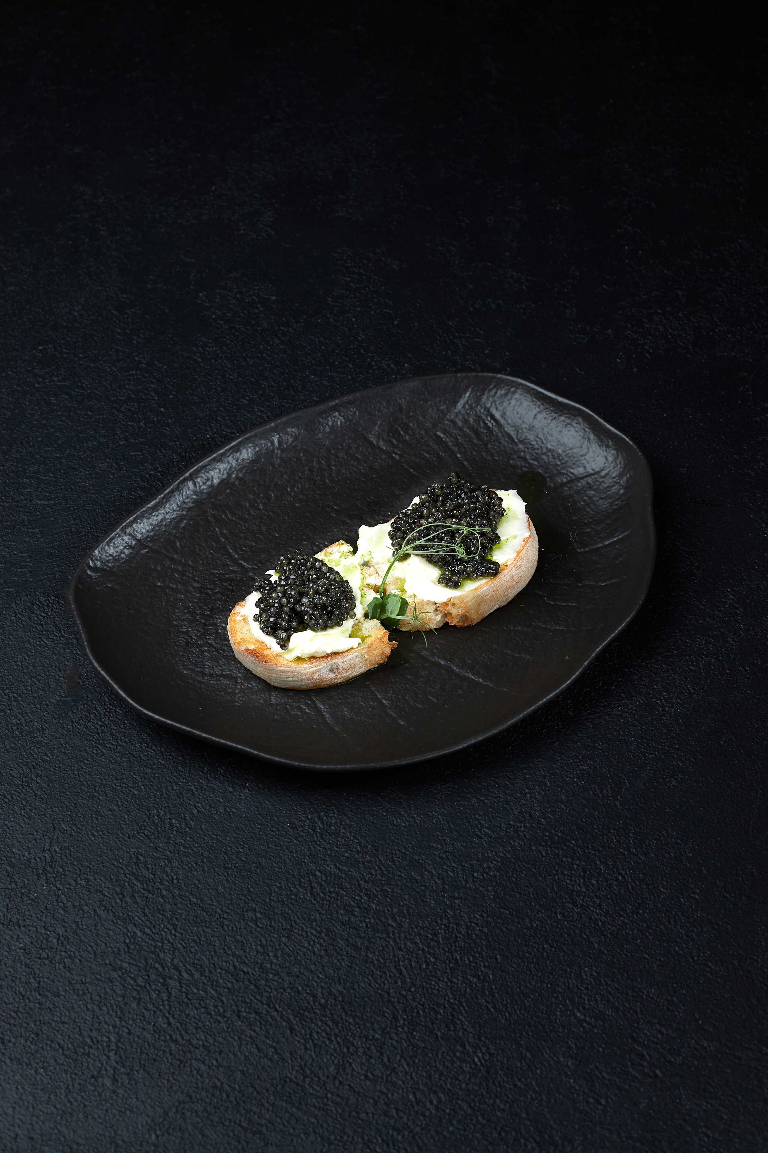 LUV. Выведите свои товары на новый уровень с профессиональной предметной фотографией. Предметный фотограф Юлия Кравченко