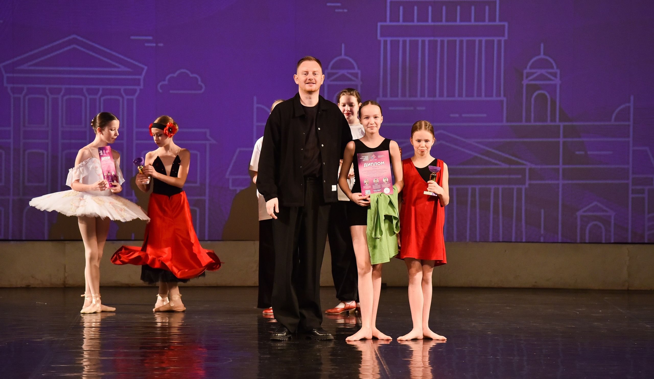 01.12.2024 Фестиваль хореографического искусства «АРТ-КОМПАС. СЕВЕРО-ЗАПАД» г. Спб. Медиастудия Фото Концепт