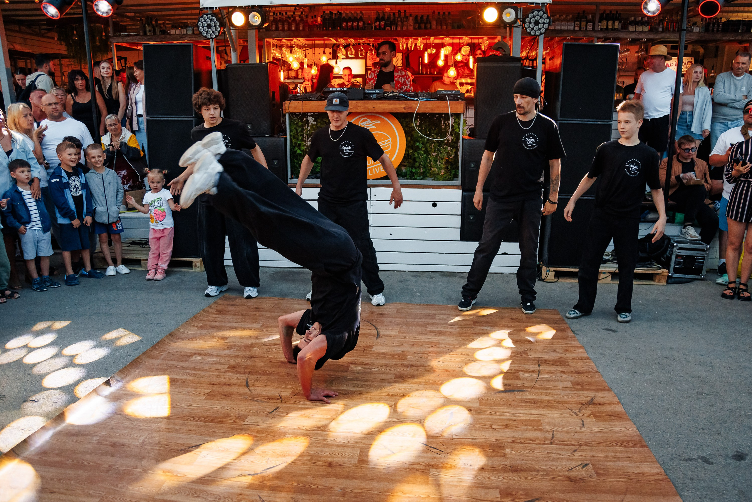 Открытие сезона в HUNGRY BIRD_Симеиз_Крым_14.06.2025. Аминов Руслан | Фотограф