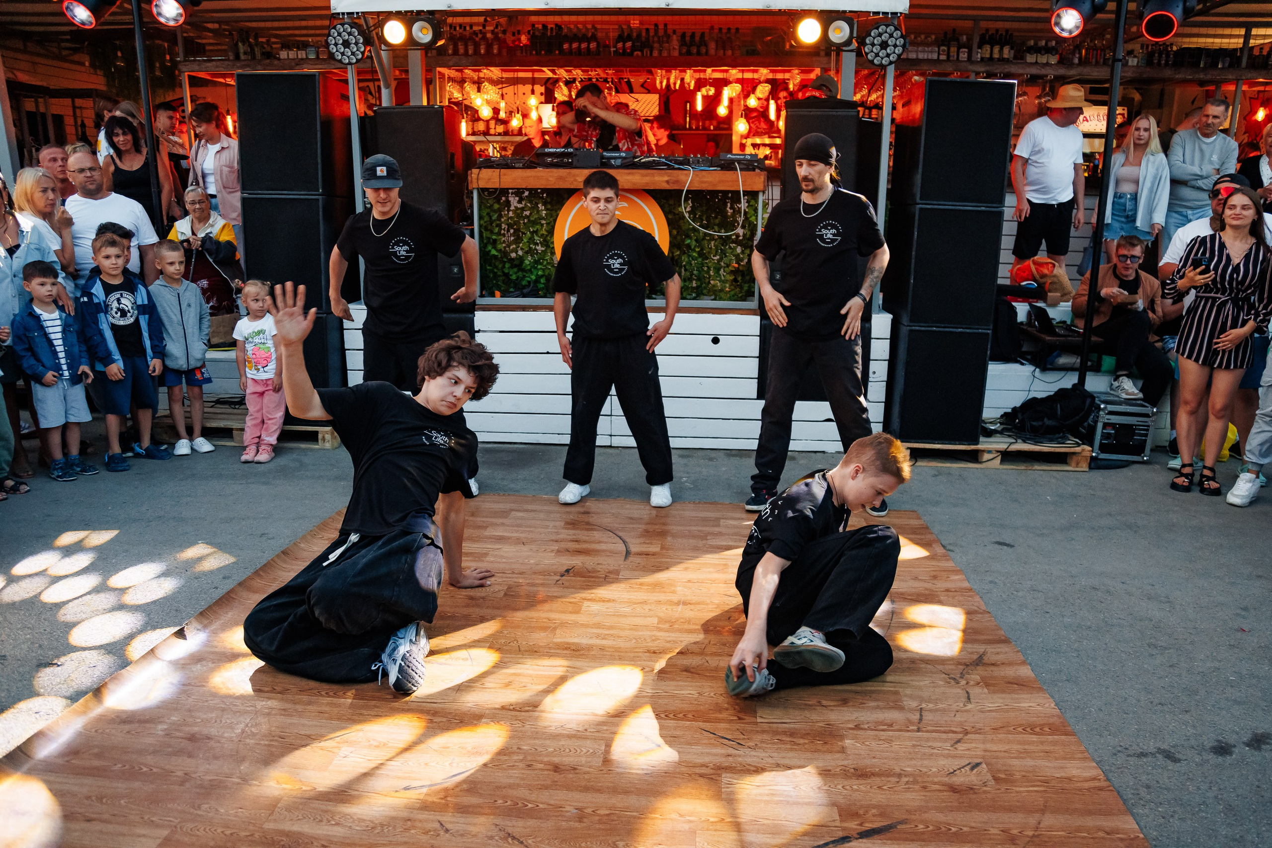 Открытие сезона в HUNGRY BIRD_Симеиз_Крым_14.06.2025. Аминов Руслан | Фотограф