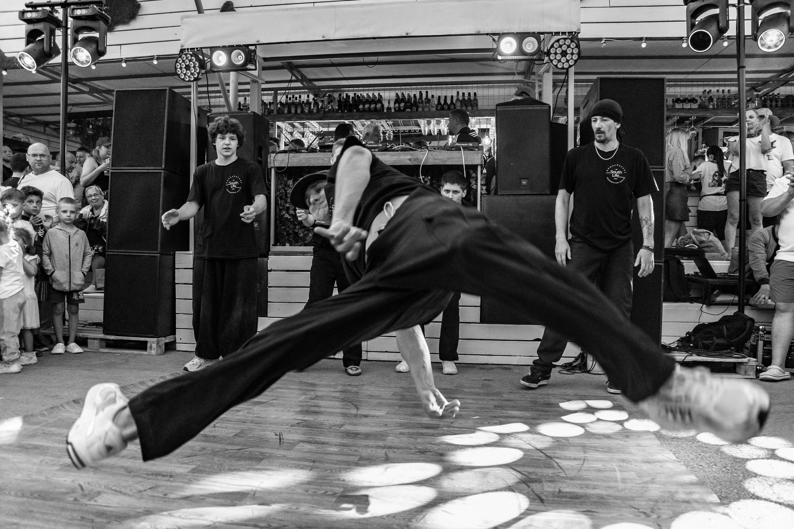 Открытие сезона в HUNGRY BIRD_Симеиз_Крым_14.06.2025. Аминов Руслан | Фотограф