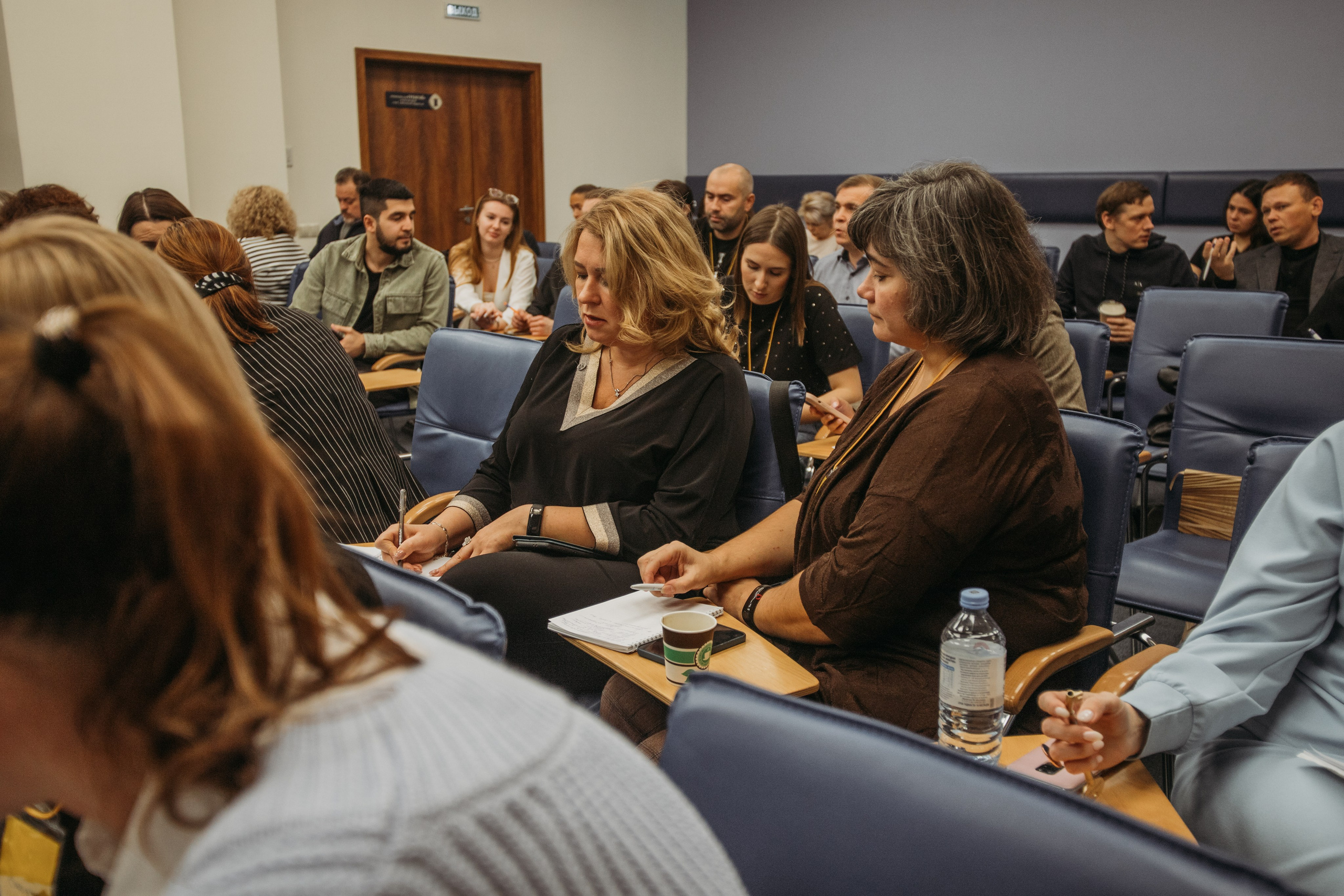 Тренинг по НЛП технологиям Михаила Пелехатого. Венера Гайн. Репортажный фотограф  Тюмень. Обучение фотографии с 0