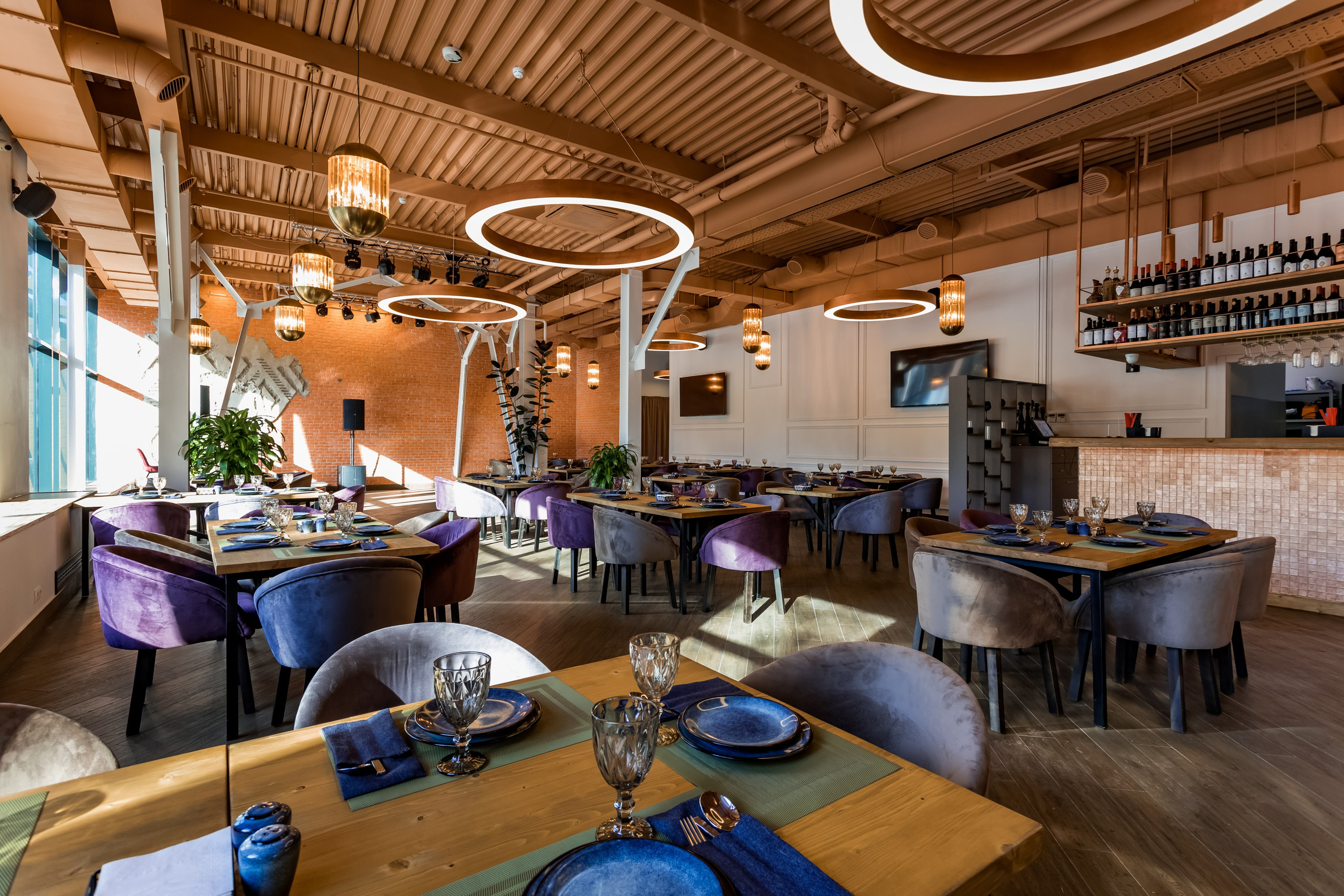 Грузинский ресторан Кепи в 3-м Павелецком проезде. Интерьеры, Контент, Портреты | Фотограф в Москве Дани Терно