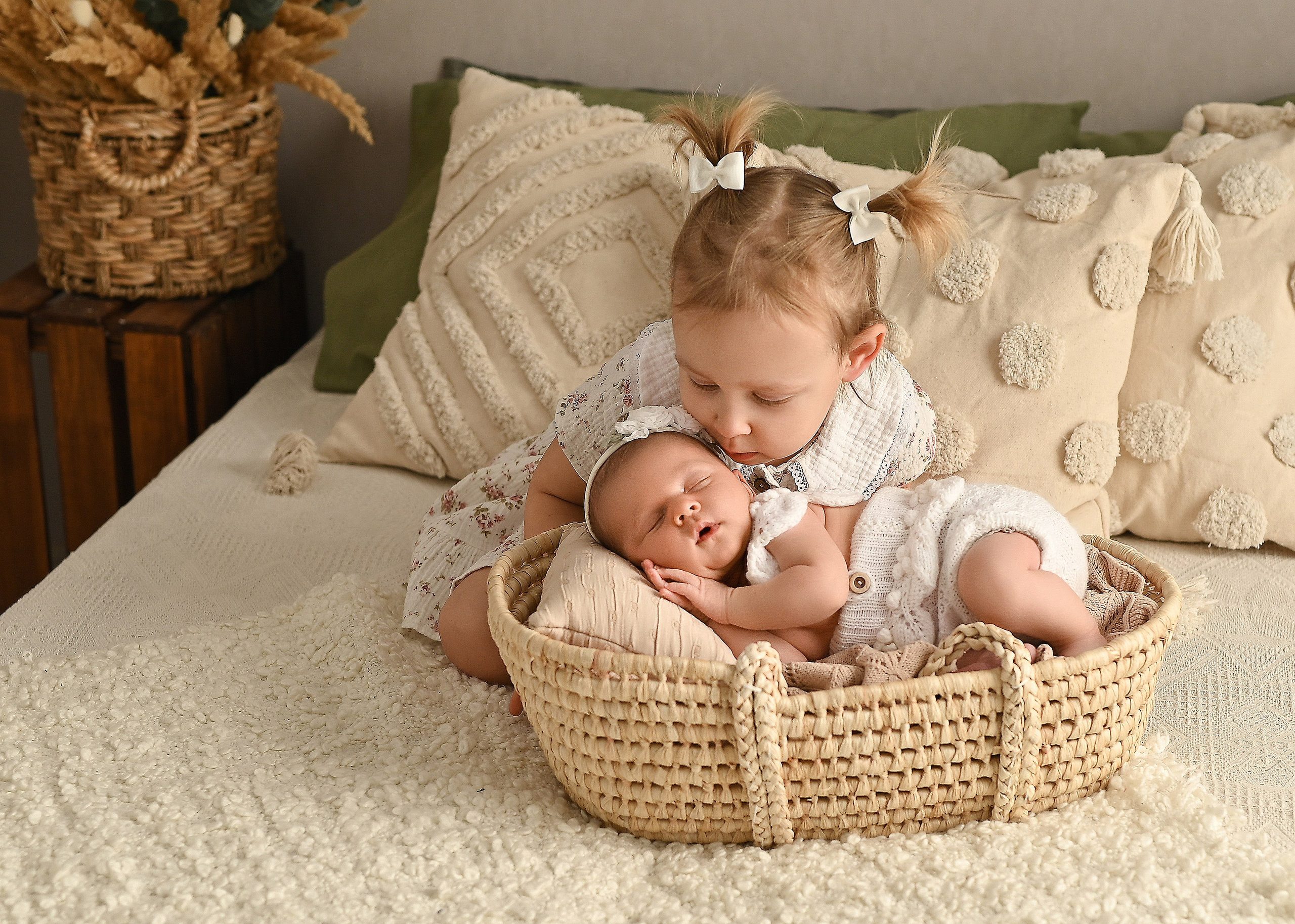 Лайфстайл с элементами ньюборн. Фотограф новорождённых малышей в Краснодаре Татьяна Нагорная