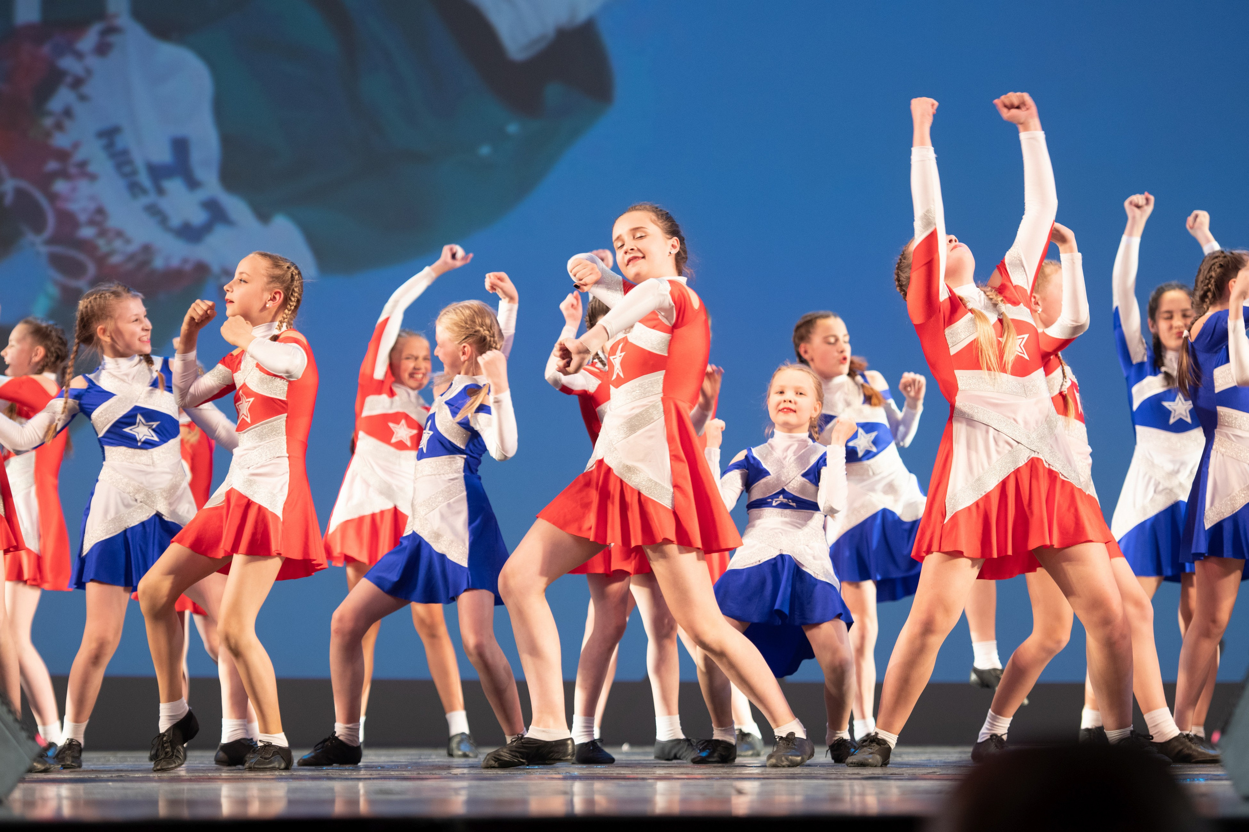 15 сентября, концерт БКЗ. Золотое яблочко